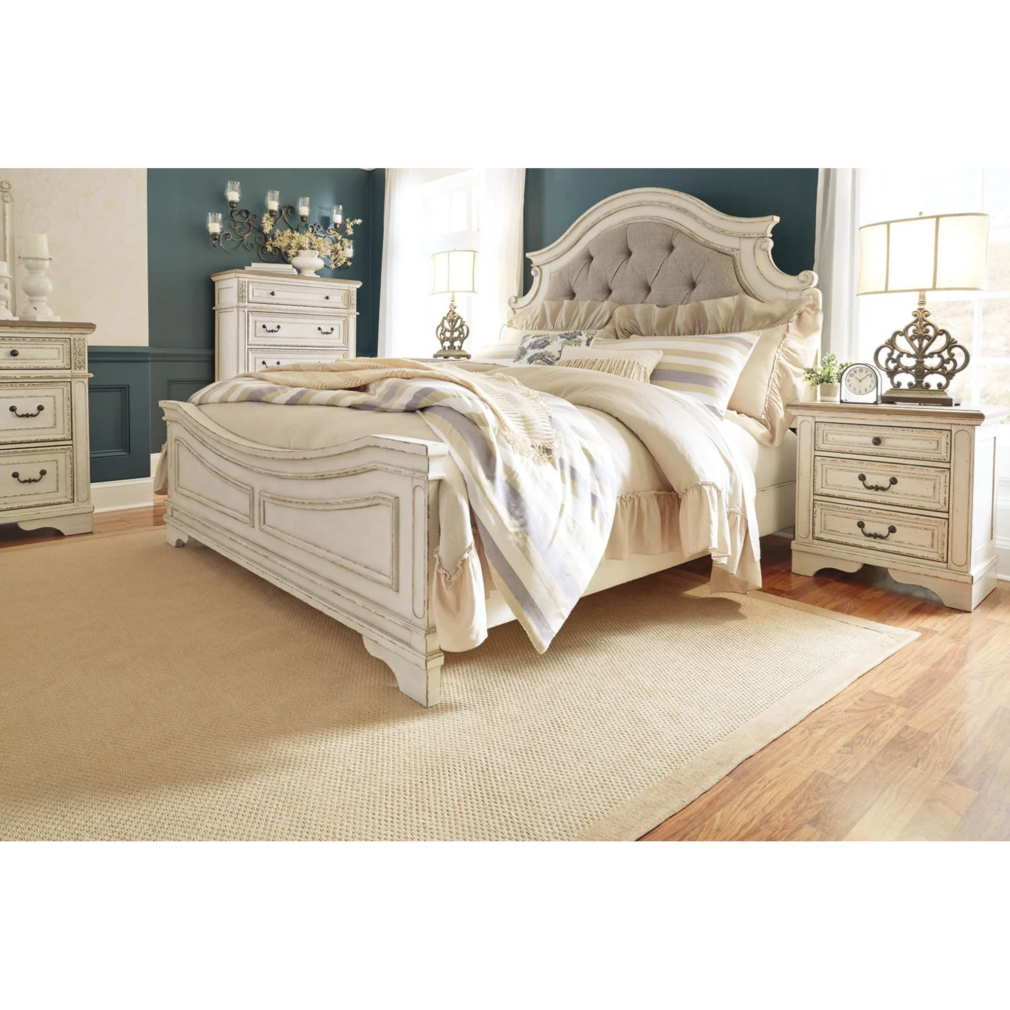Realyn Panel Bed - White - Image 63