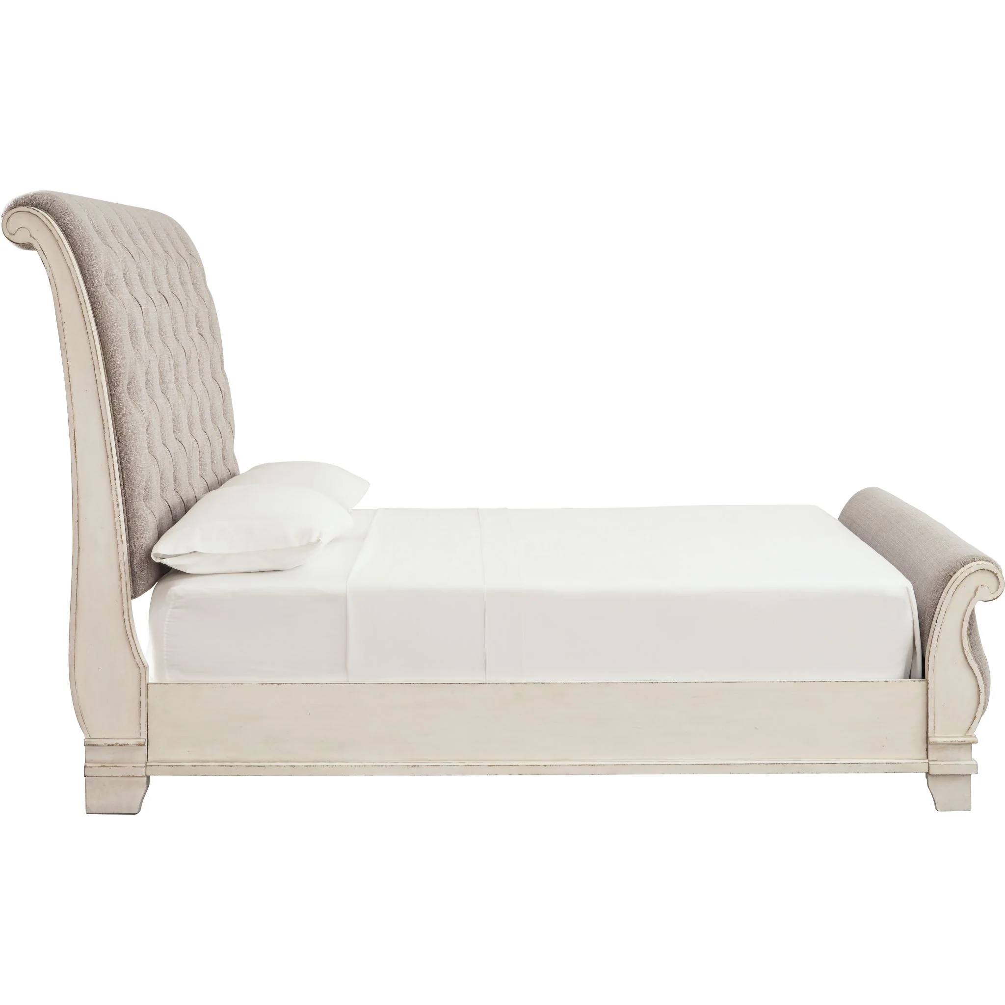 Realyn Sleigh Bed - Image 6