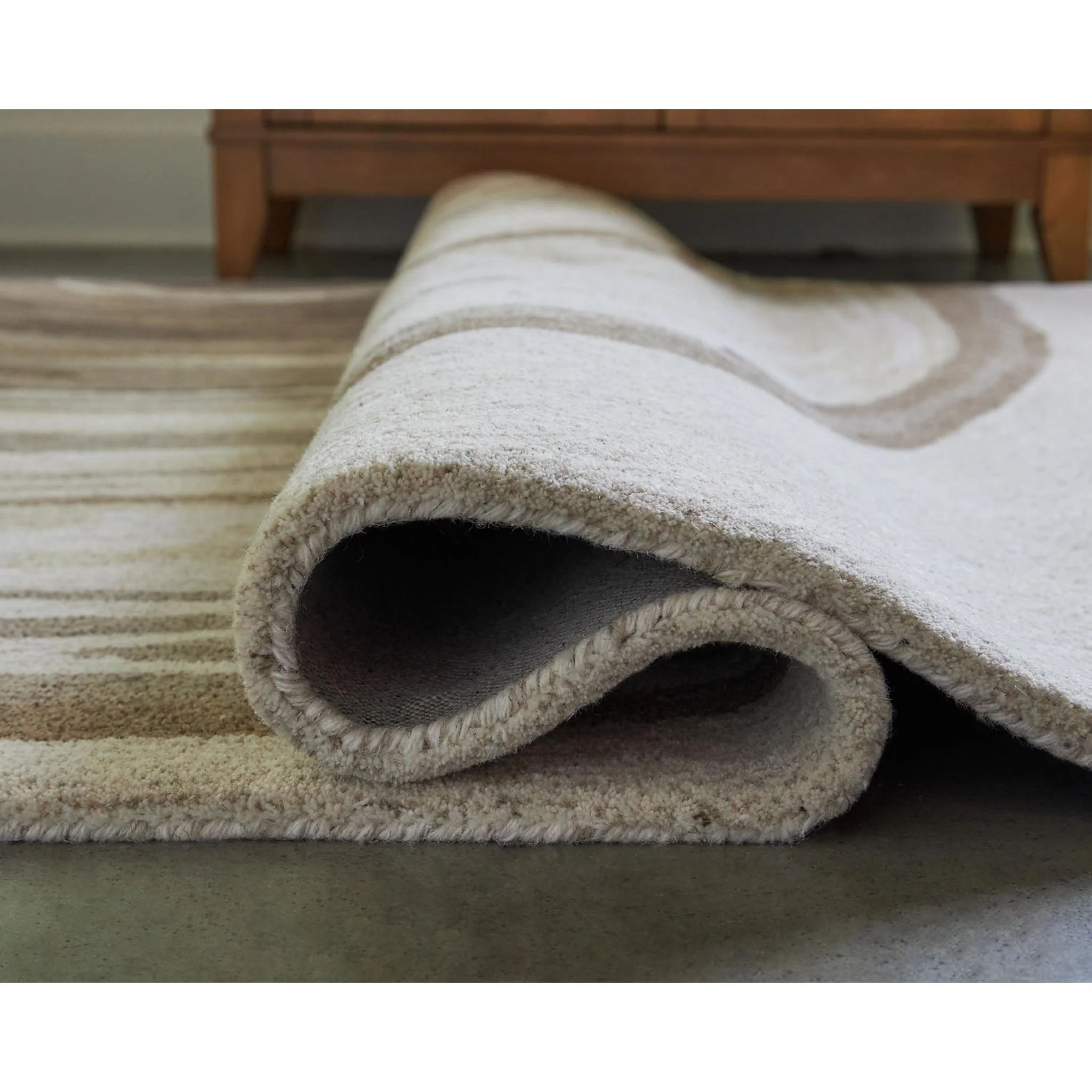 Rizwana Area Rug - Image 13
