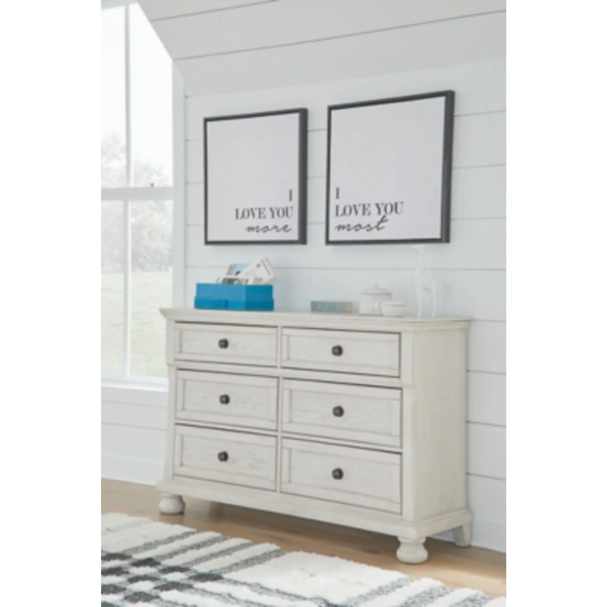 Robbinsdale Dresser - Antique White - Image 10