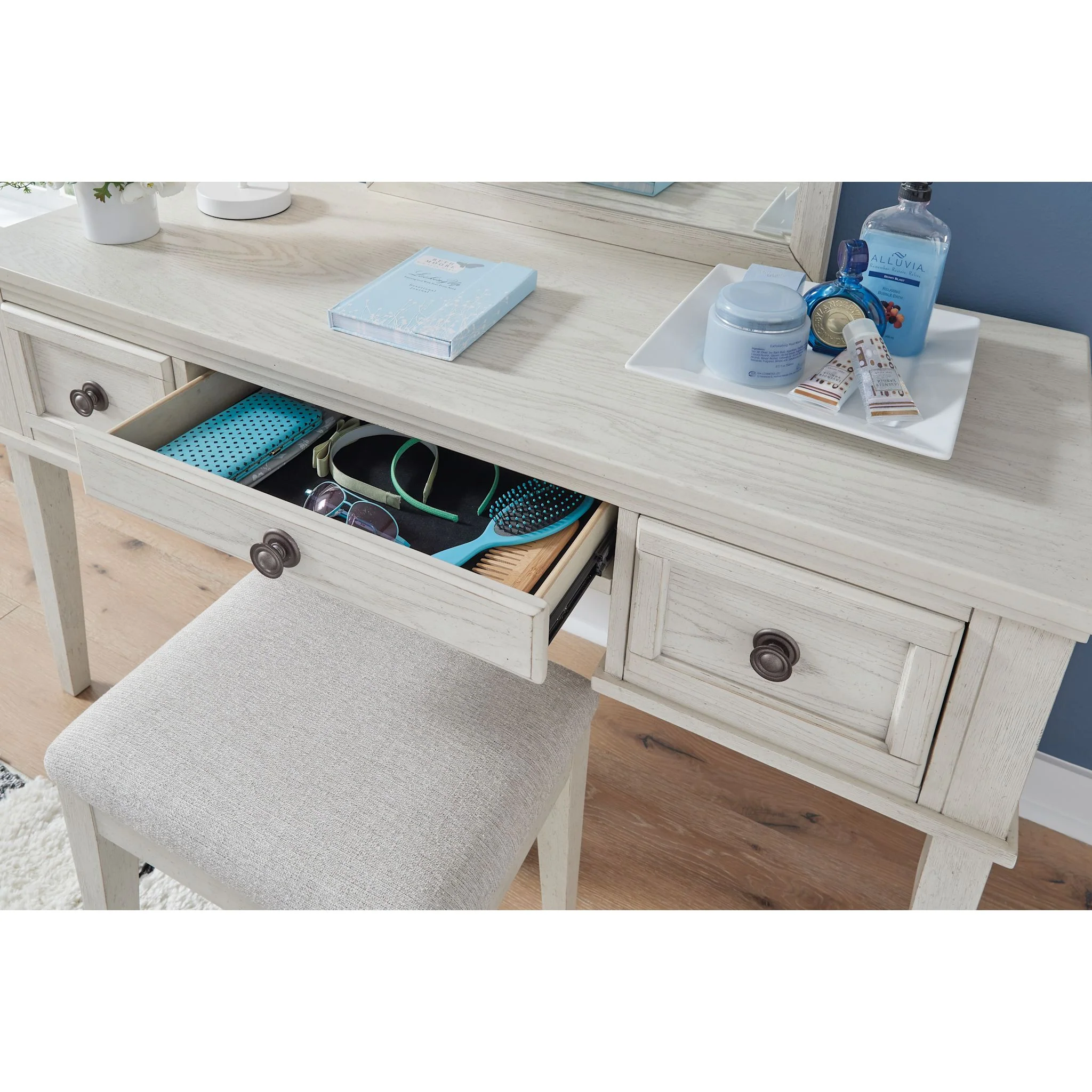 Robbinsdale Vanity Set - Antique White - Image 4