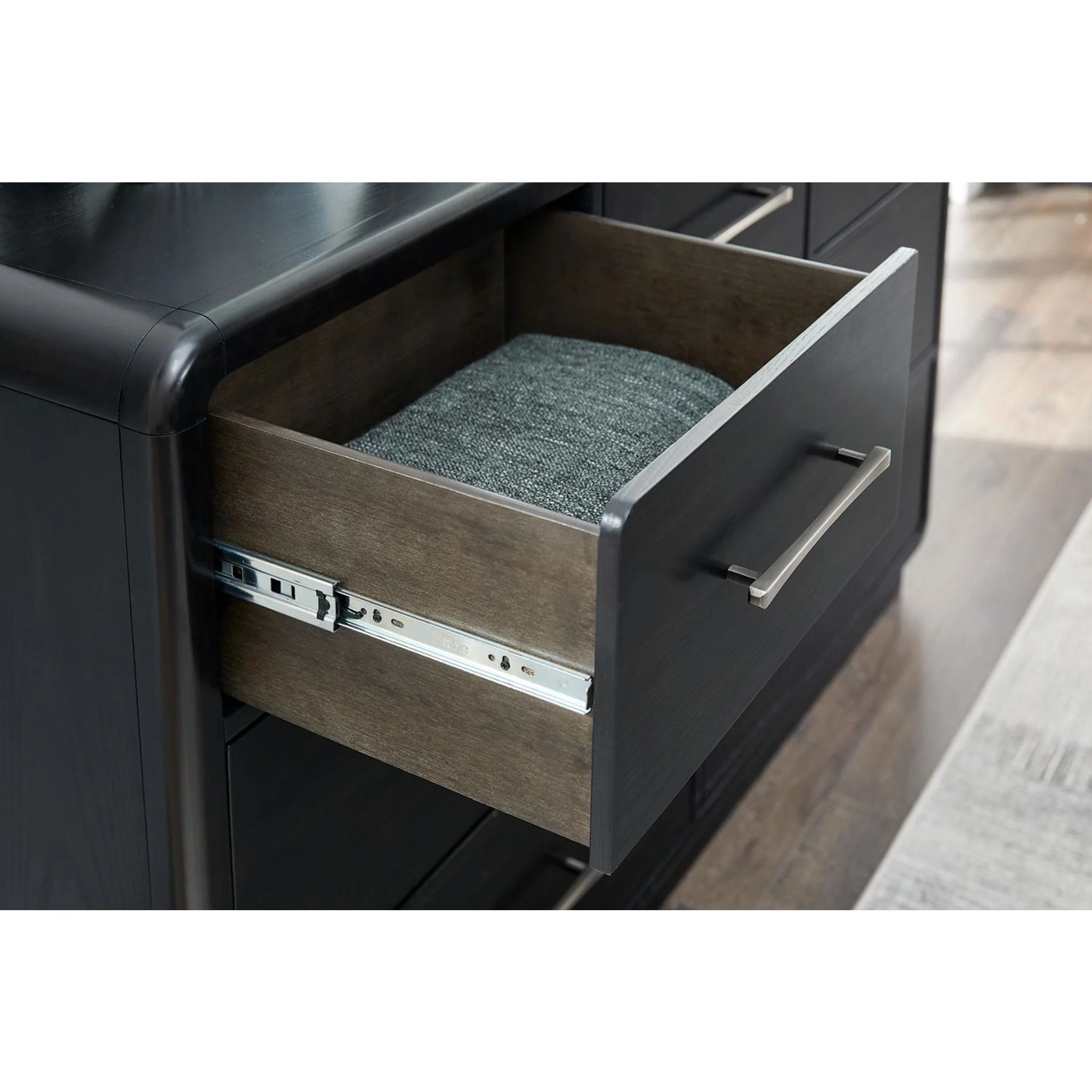 Rowanbeck Chest - Black - Image 36