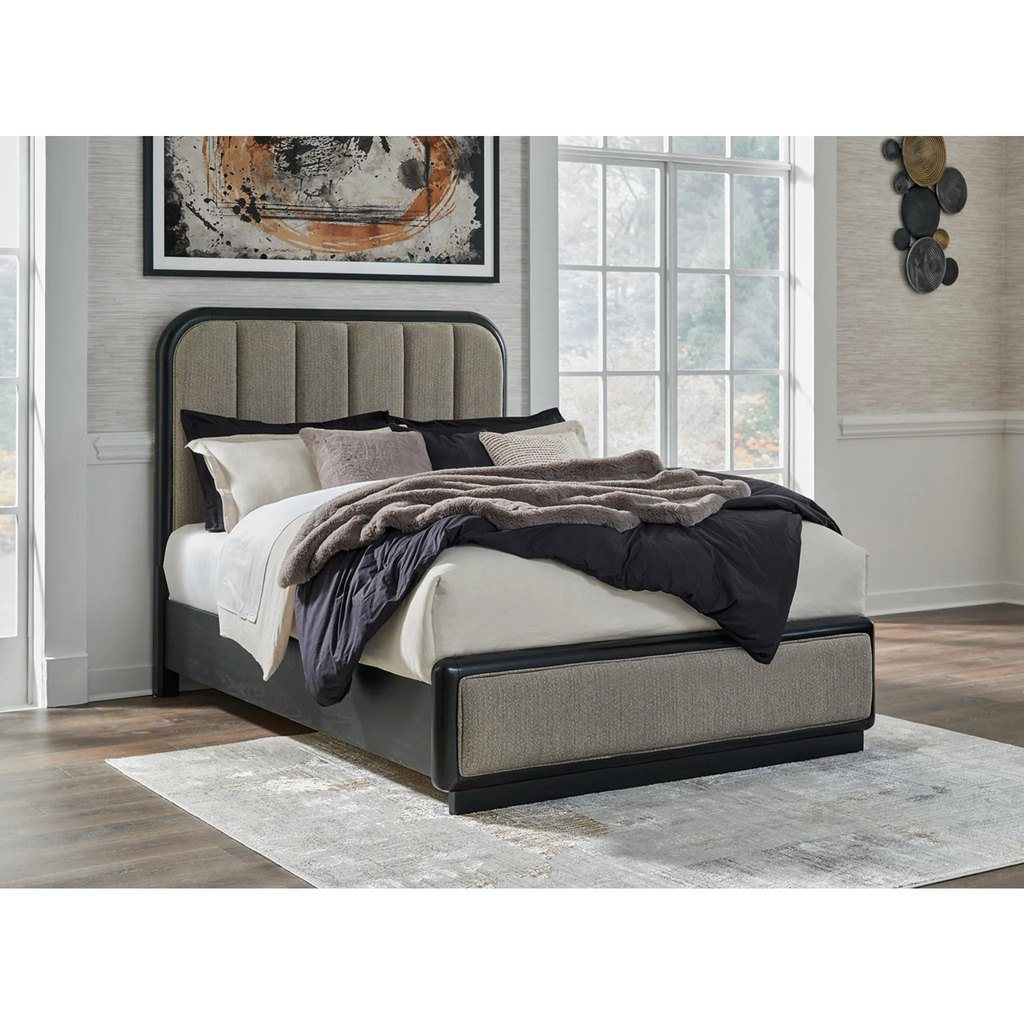 Rowanbeck Panel Bed - Gray/Black - Image 15