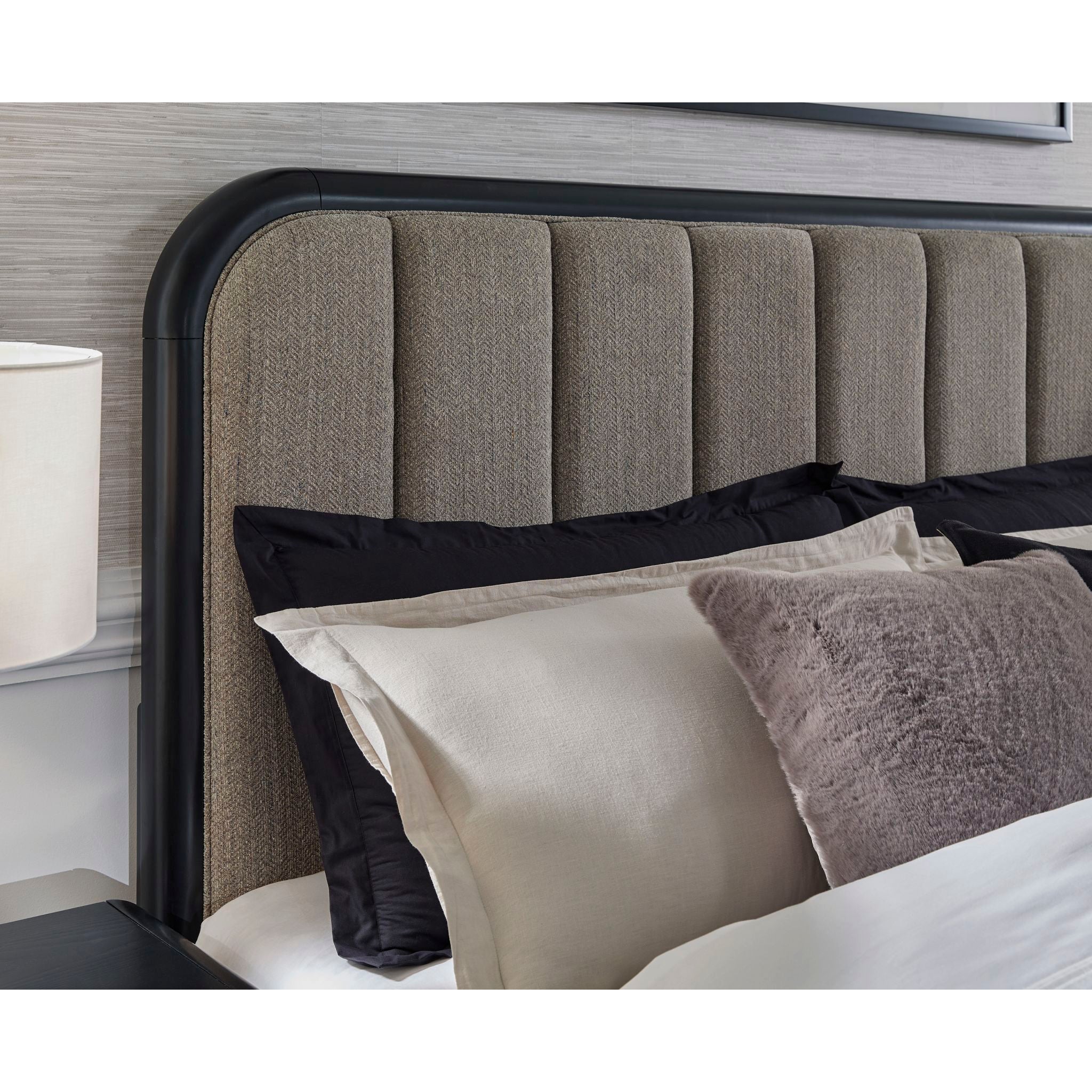 Rowanbeck Panel Bed - Gray/Black - Image 6