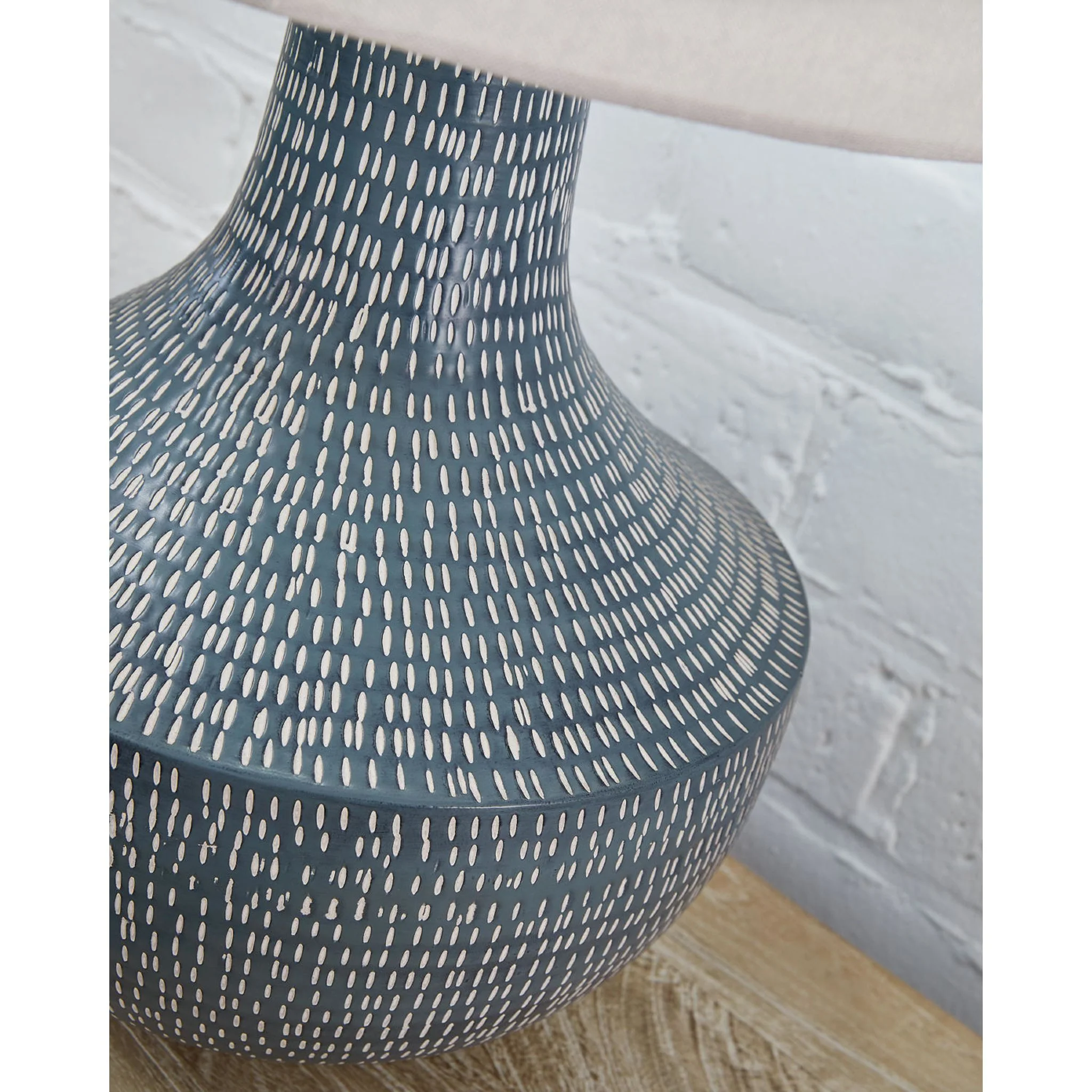 Schylarmont Table Lamp 28.50" - Image 3
