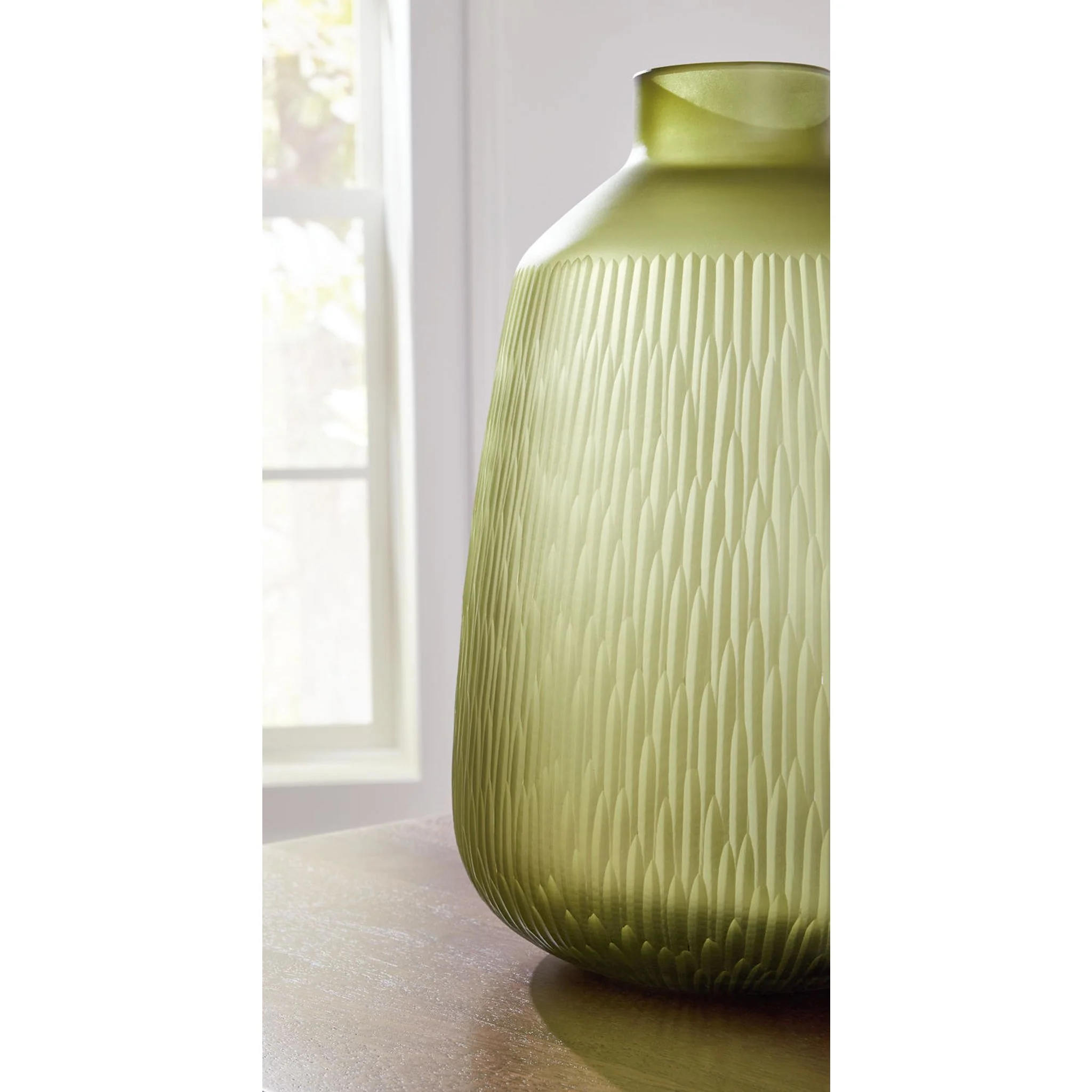 Scottyard Vase - Image 2