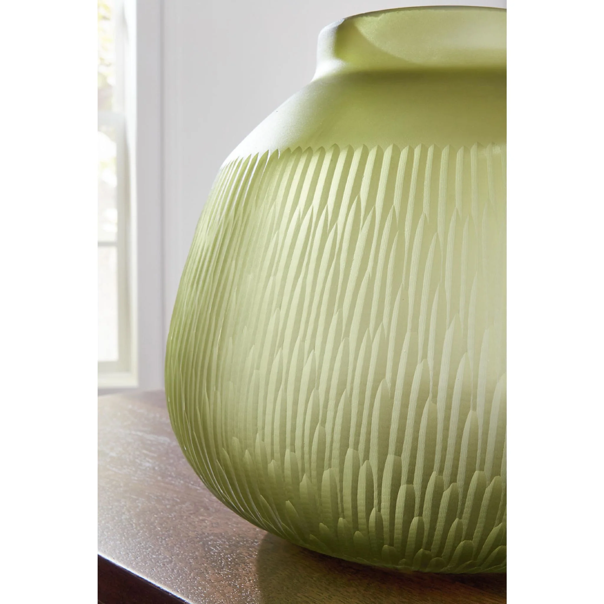 Scottyard Vase - Image 3