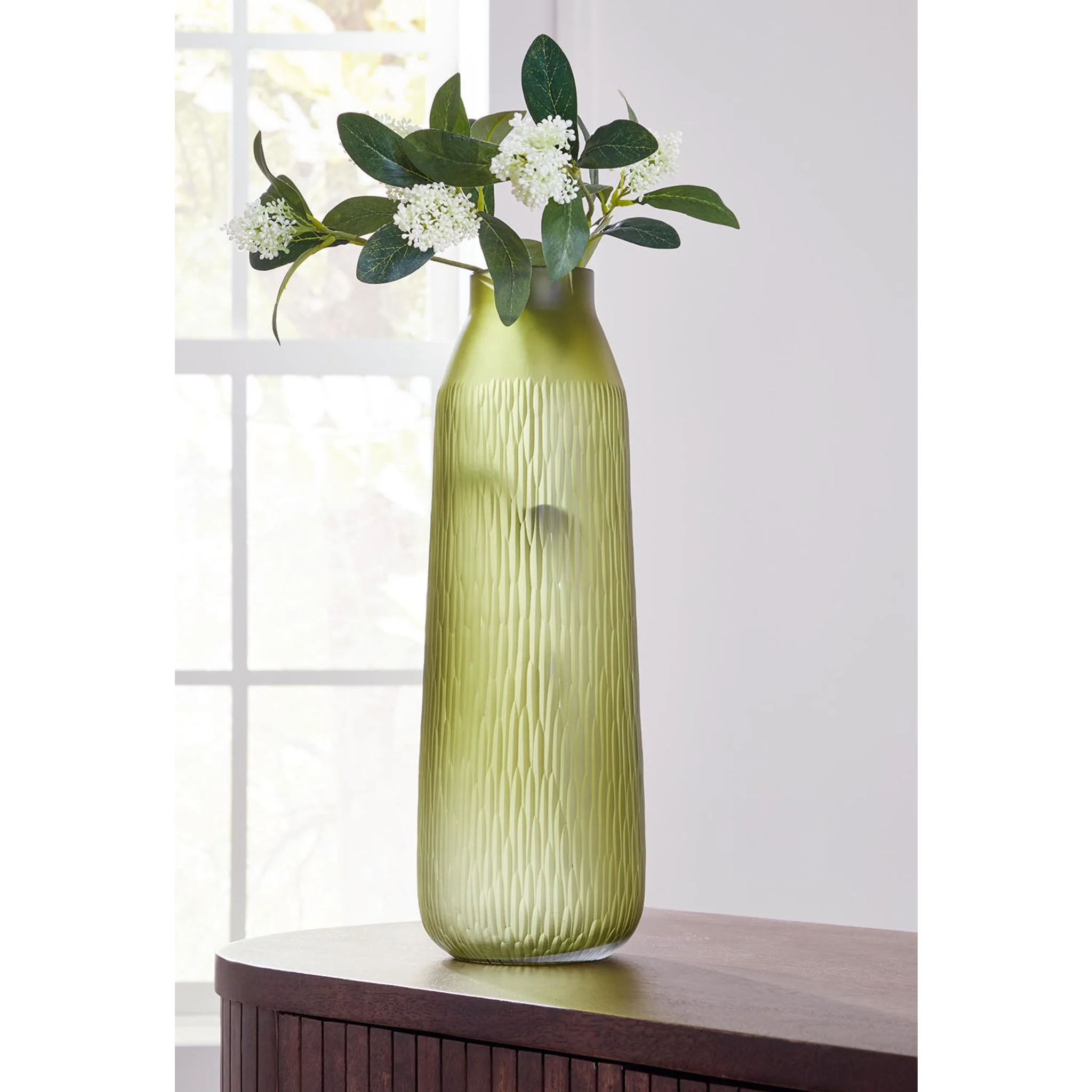 Scottyard Vase - Image 2