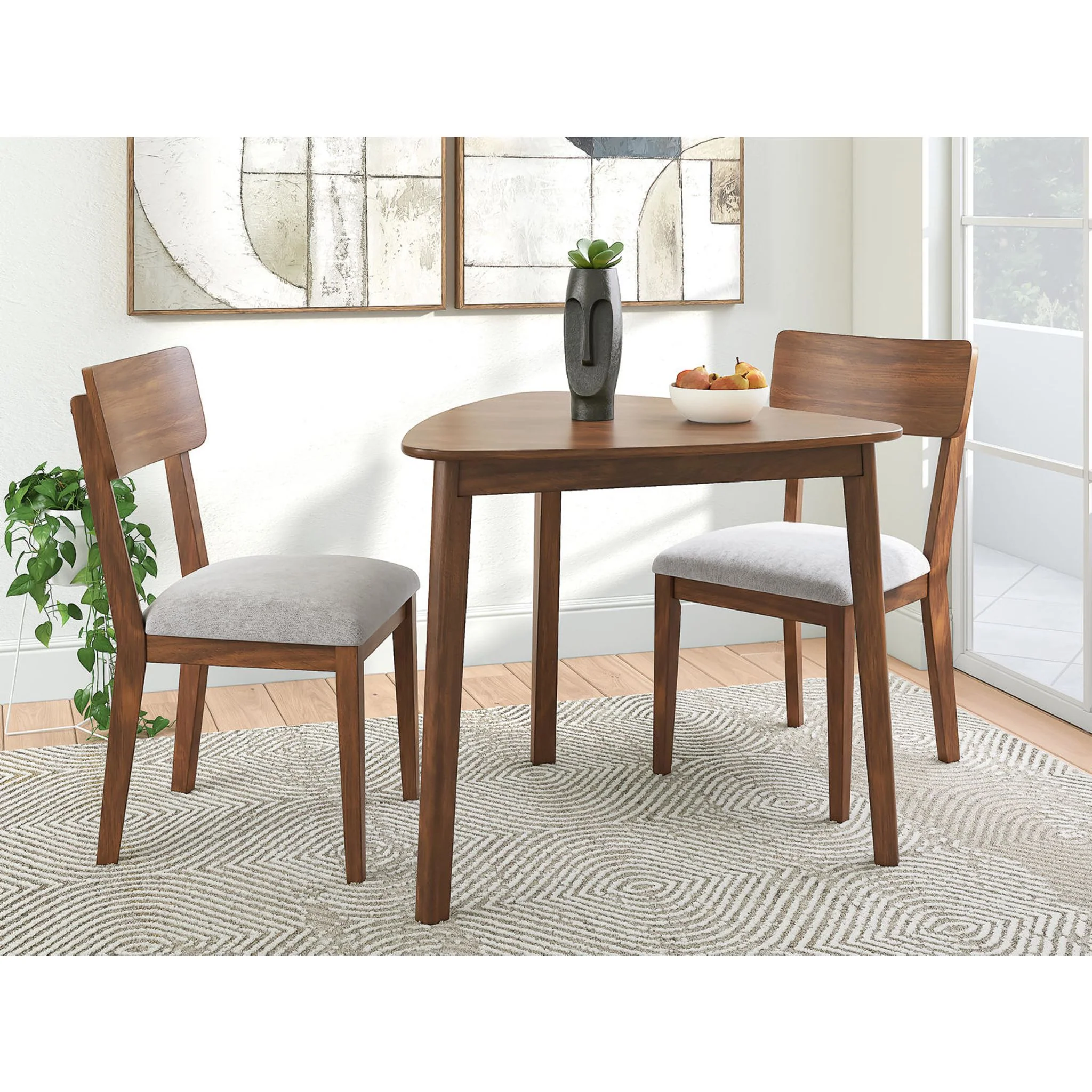 Tameride Dining Set - Image 3
