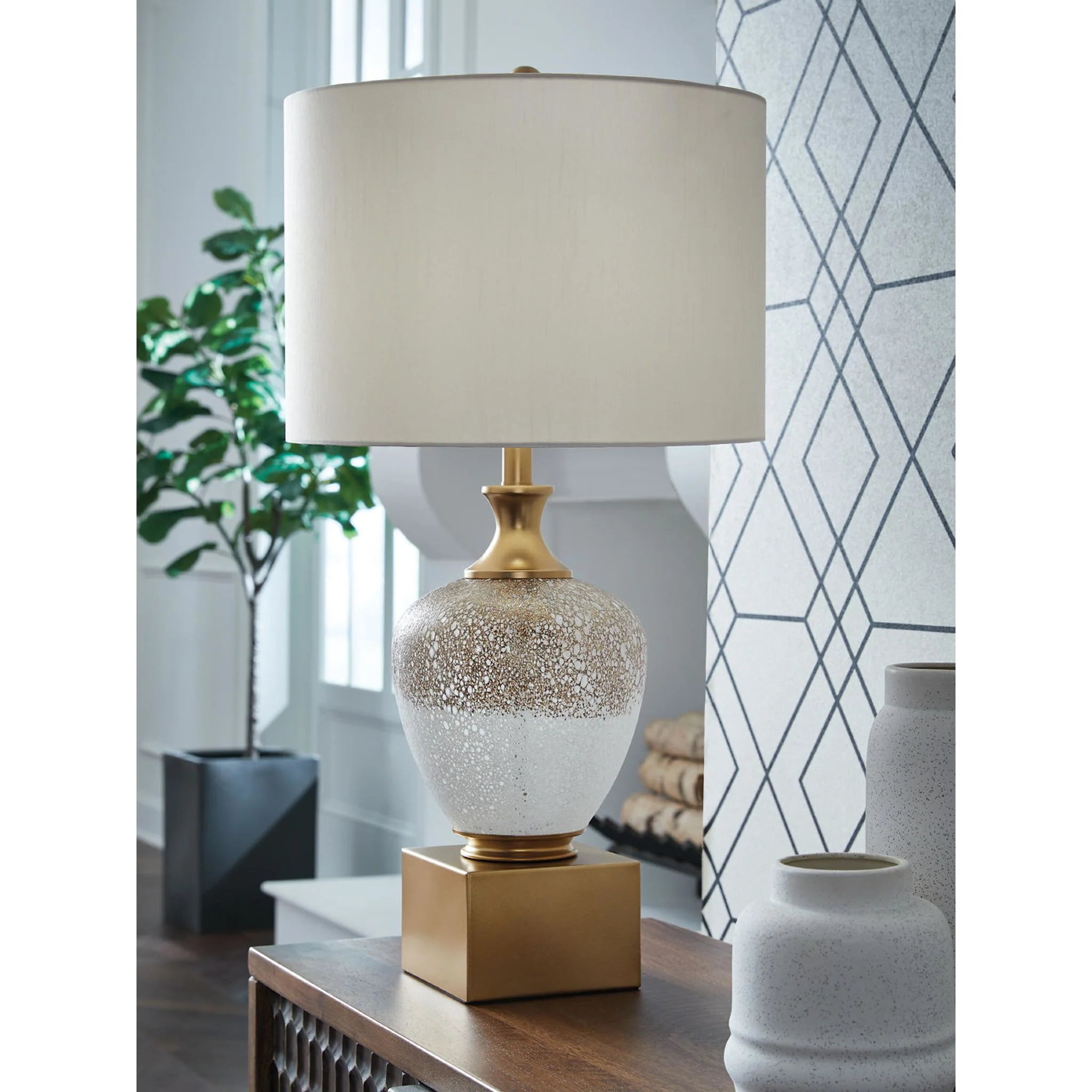 Tavisburg Table Lamp 29.25" - Image 3