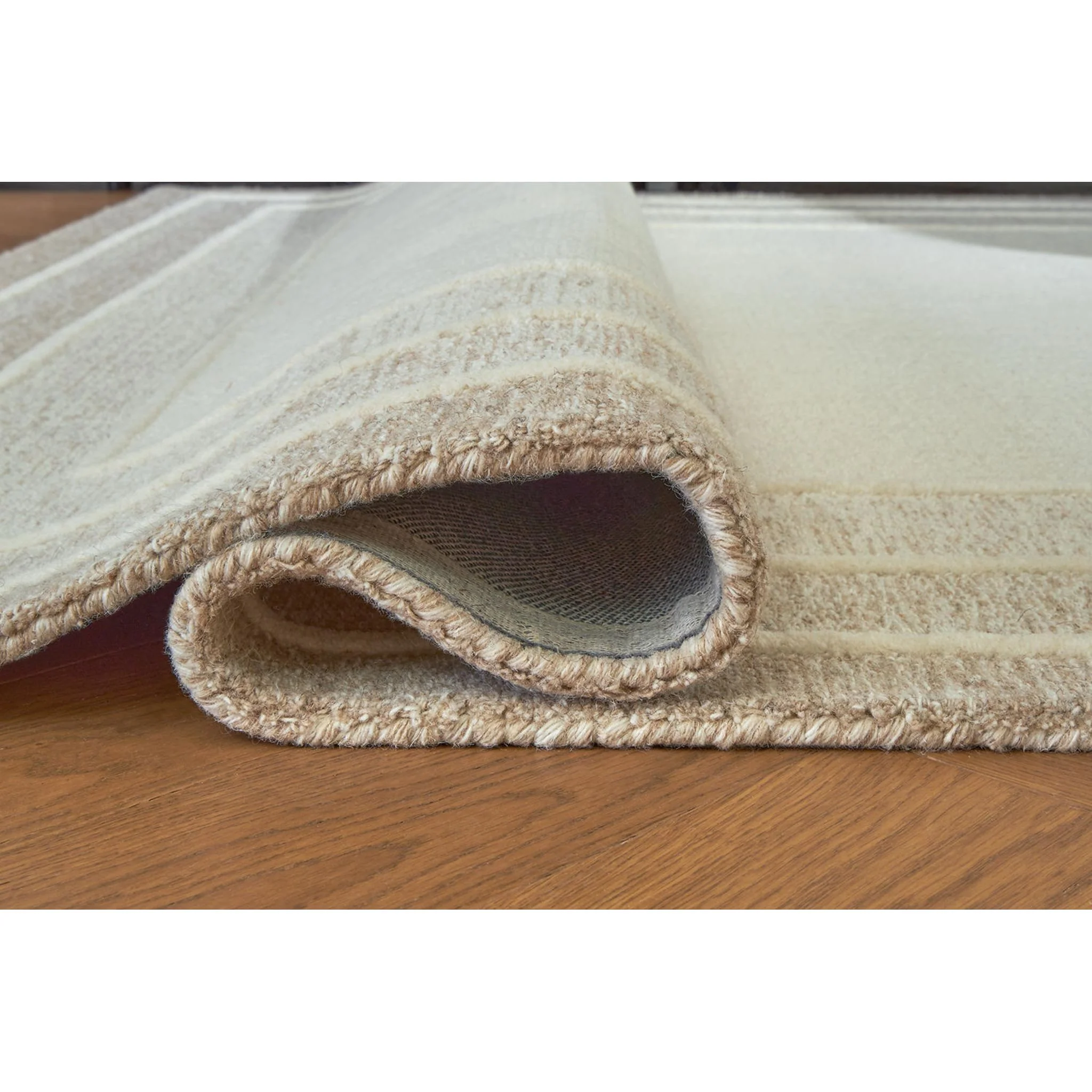 Teelgan Area Rug - Image 9