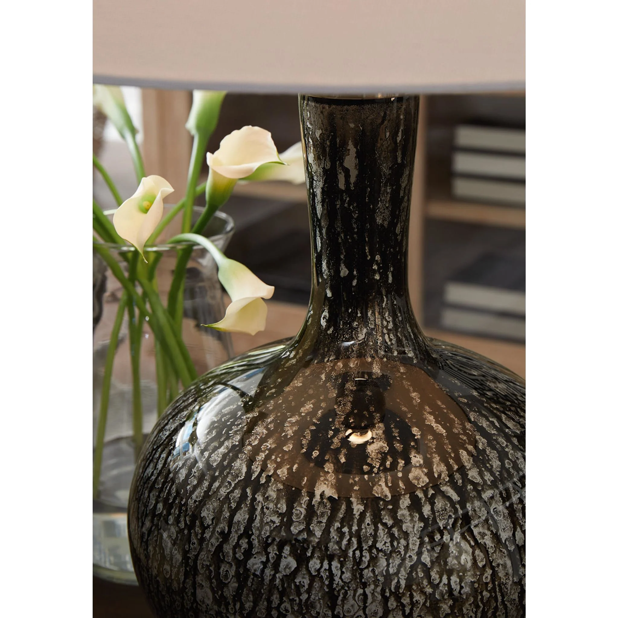 Tenslow Table Lamp 26.38" - Image 2