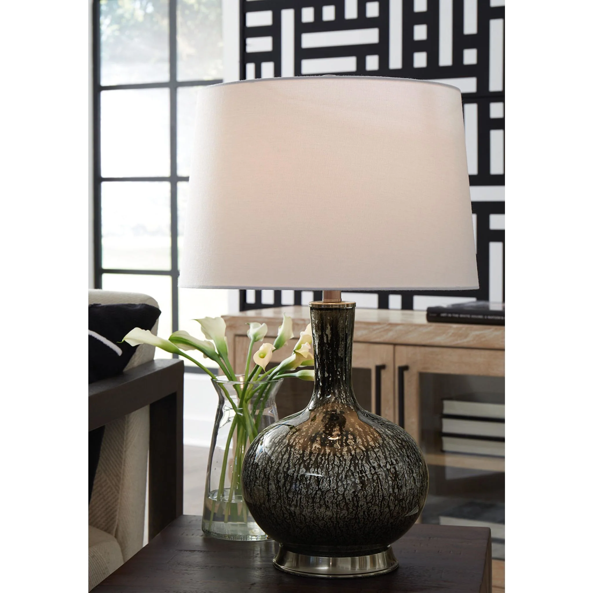 Tenslow Table Lamp 26.38" - Image 4