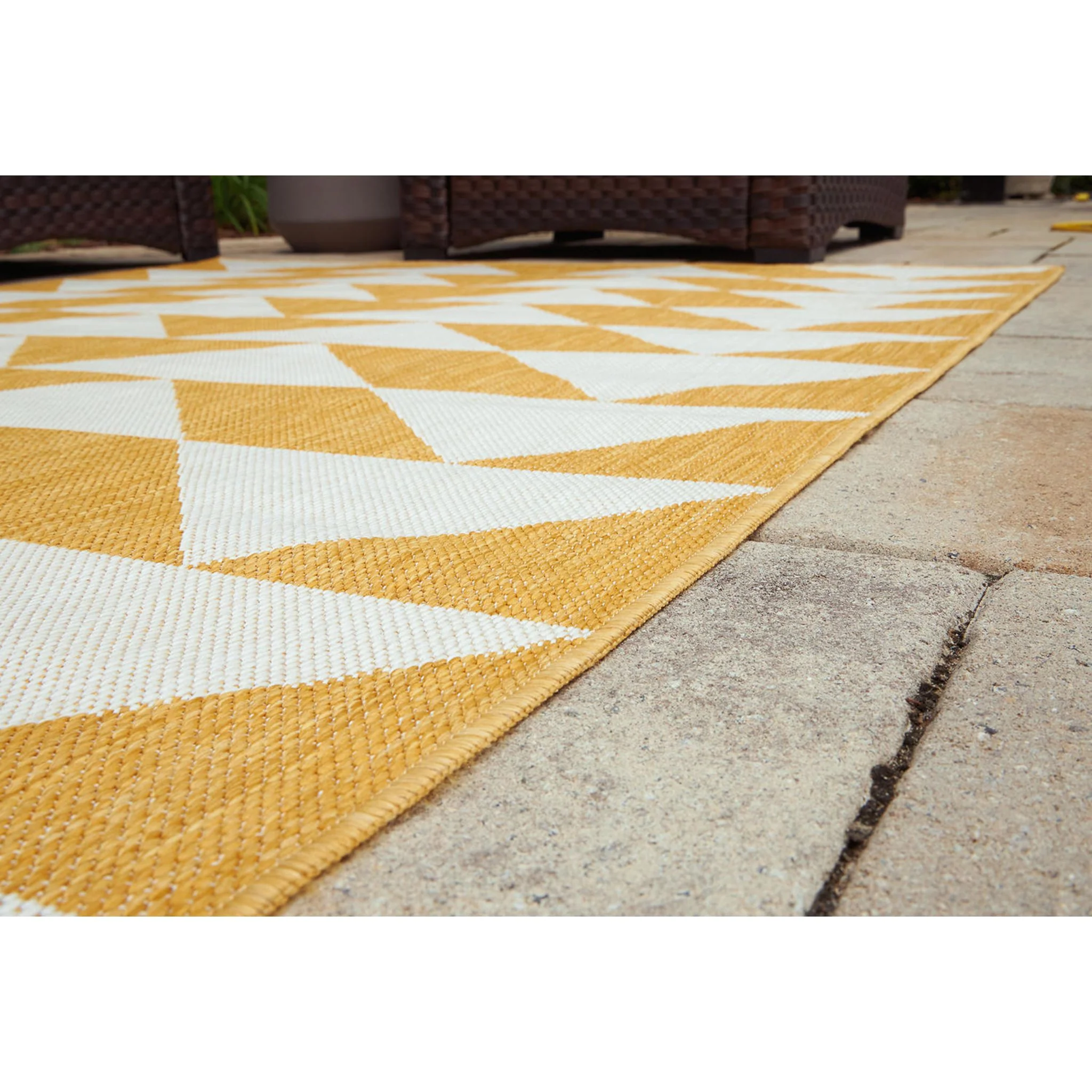 Thomley Area Rug - Image 8