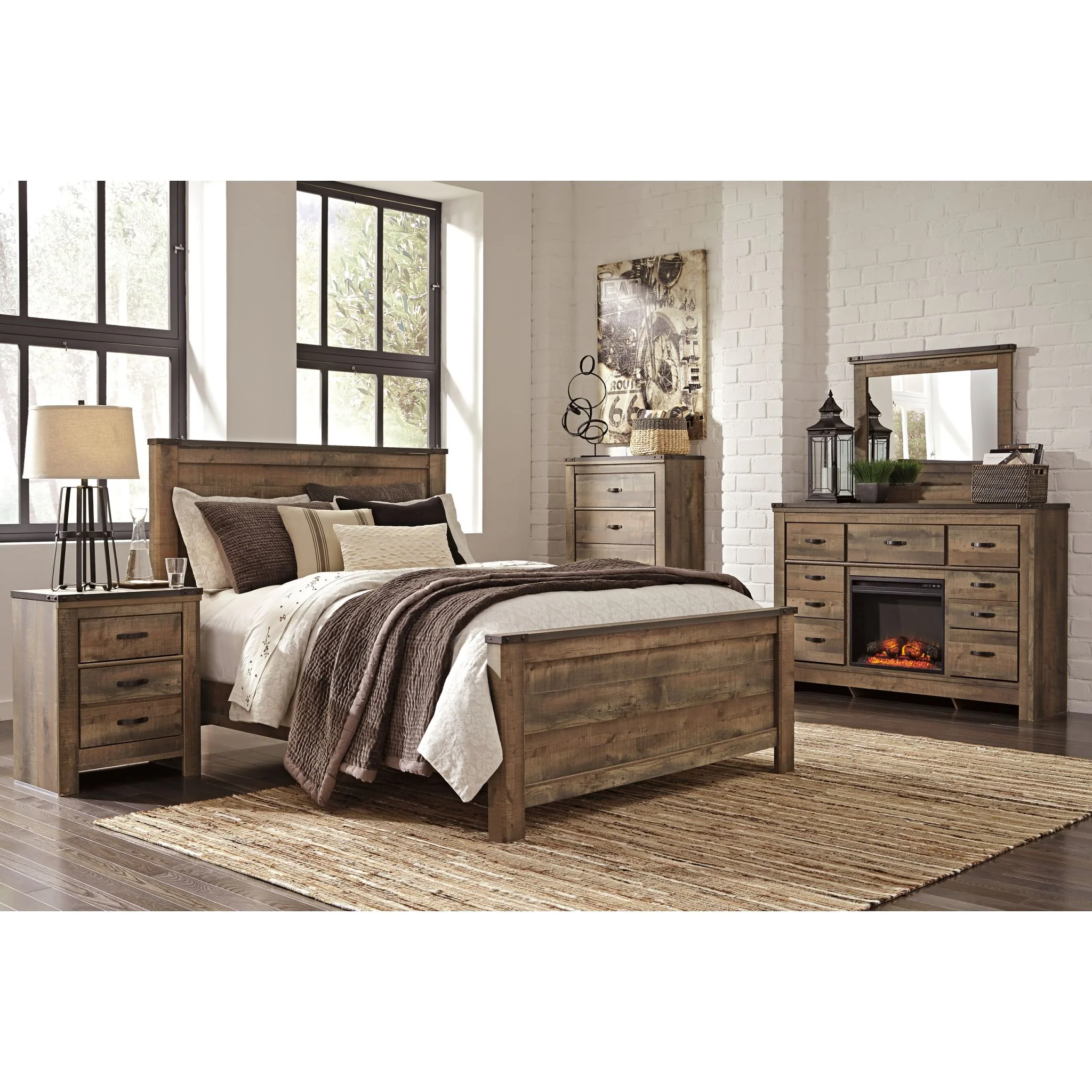 Trinell Panel Bed - Brown - Image 3