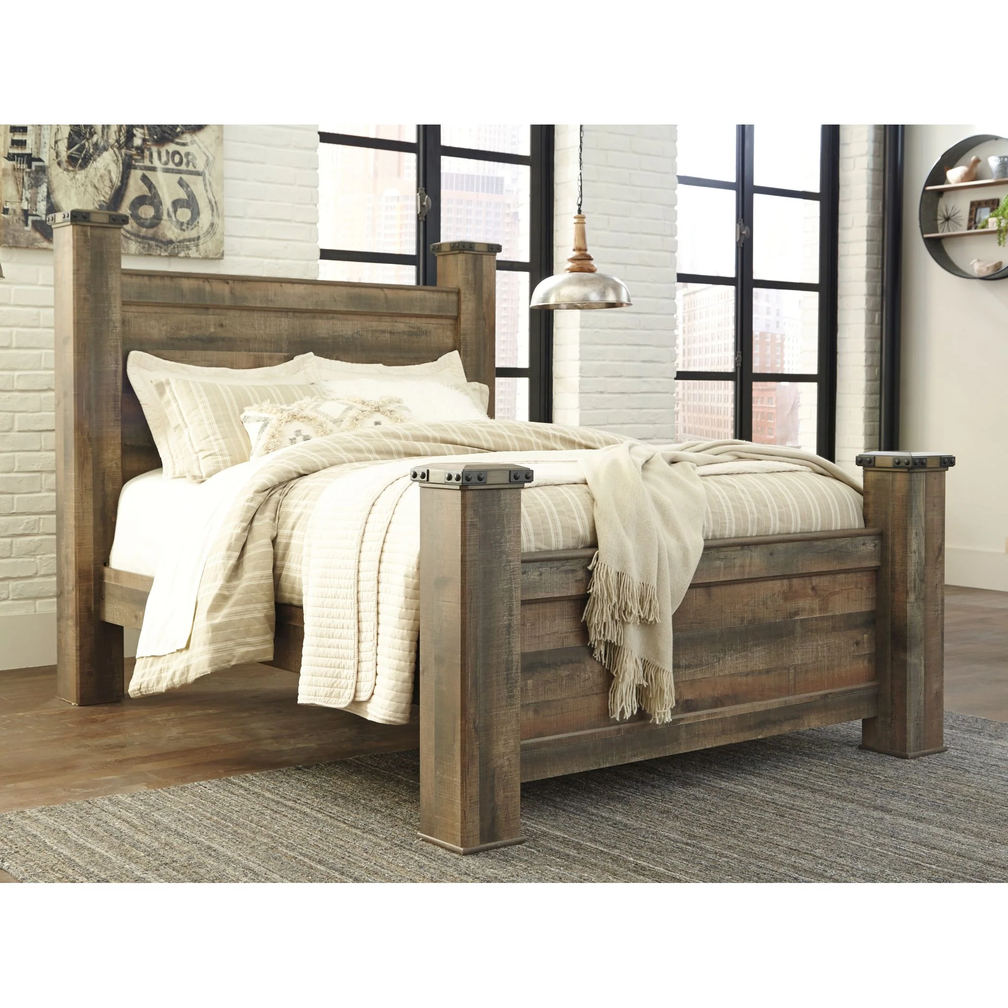 Trinell Poster Bed - Brown - Image 2