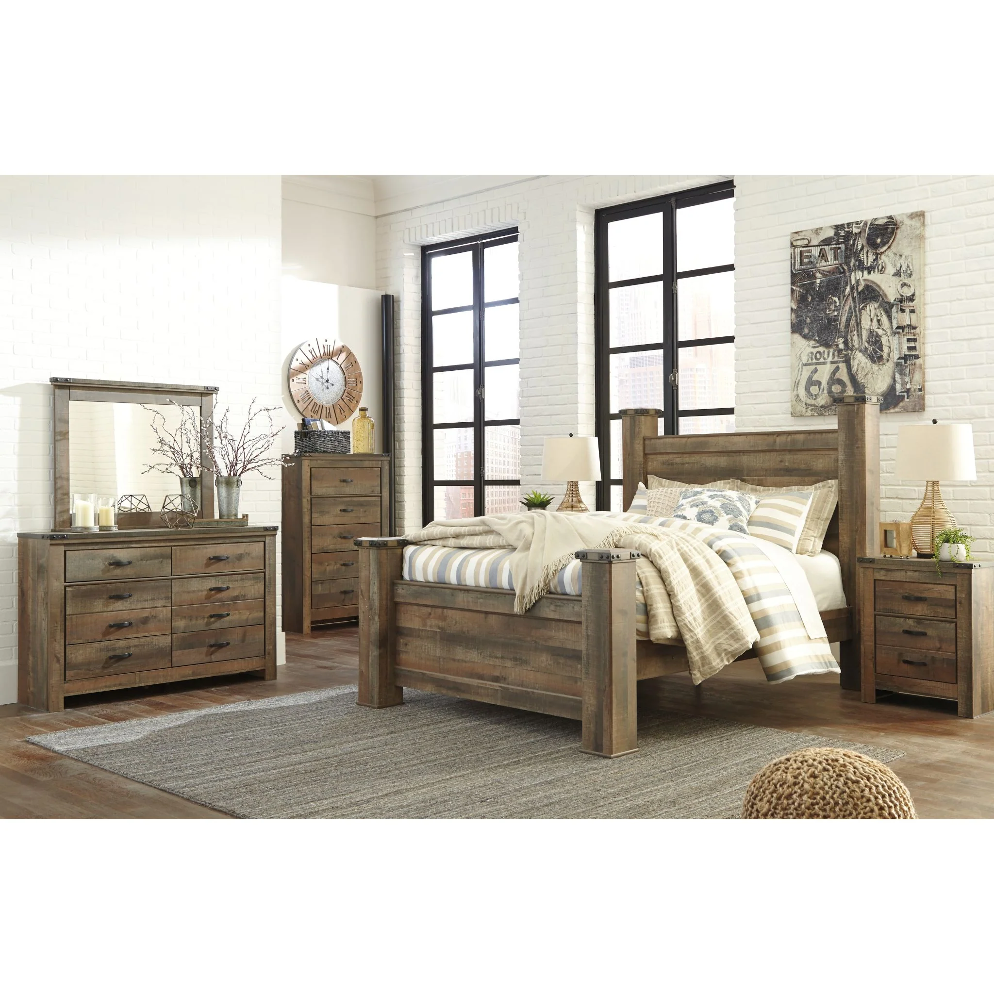 Trinell Poster Bed - Brown - Image 5