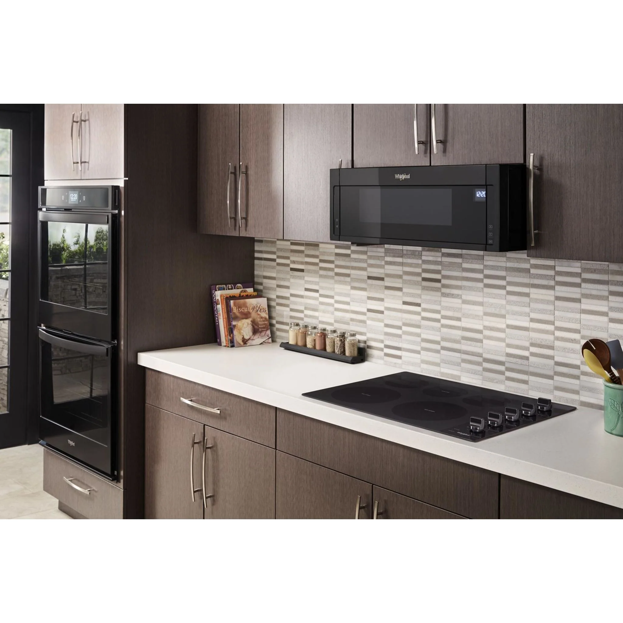 Whirlpool 30-inch Electric Ceramic Glass Cooktop with Two Dual Radiant Elements -Black (WCE77US0HB) - Image 3