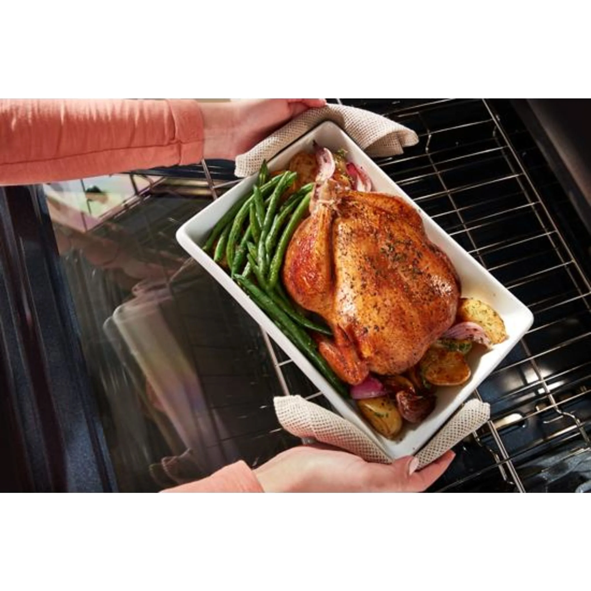 Whirlpool 30-Inch Electric Range with Air Cooking Technology and No Preheat Air Fry -Fingerprint Resistant Stainless Steel (YWFES7030SZ) - Image 18