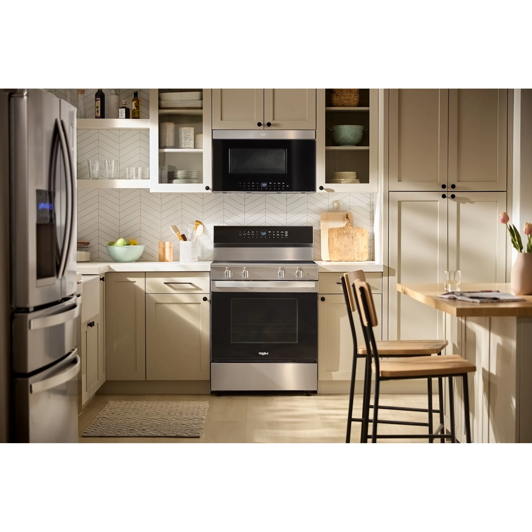 Whirlpool 30-Inch Electric Range with Air Cooking Technology and No Preheat Air Fry -Fingerprint Resistant Stainless Steel (YWFES7030SZ) - Image 7