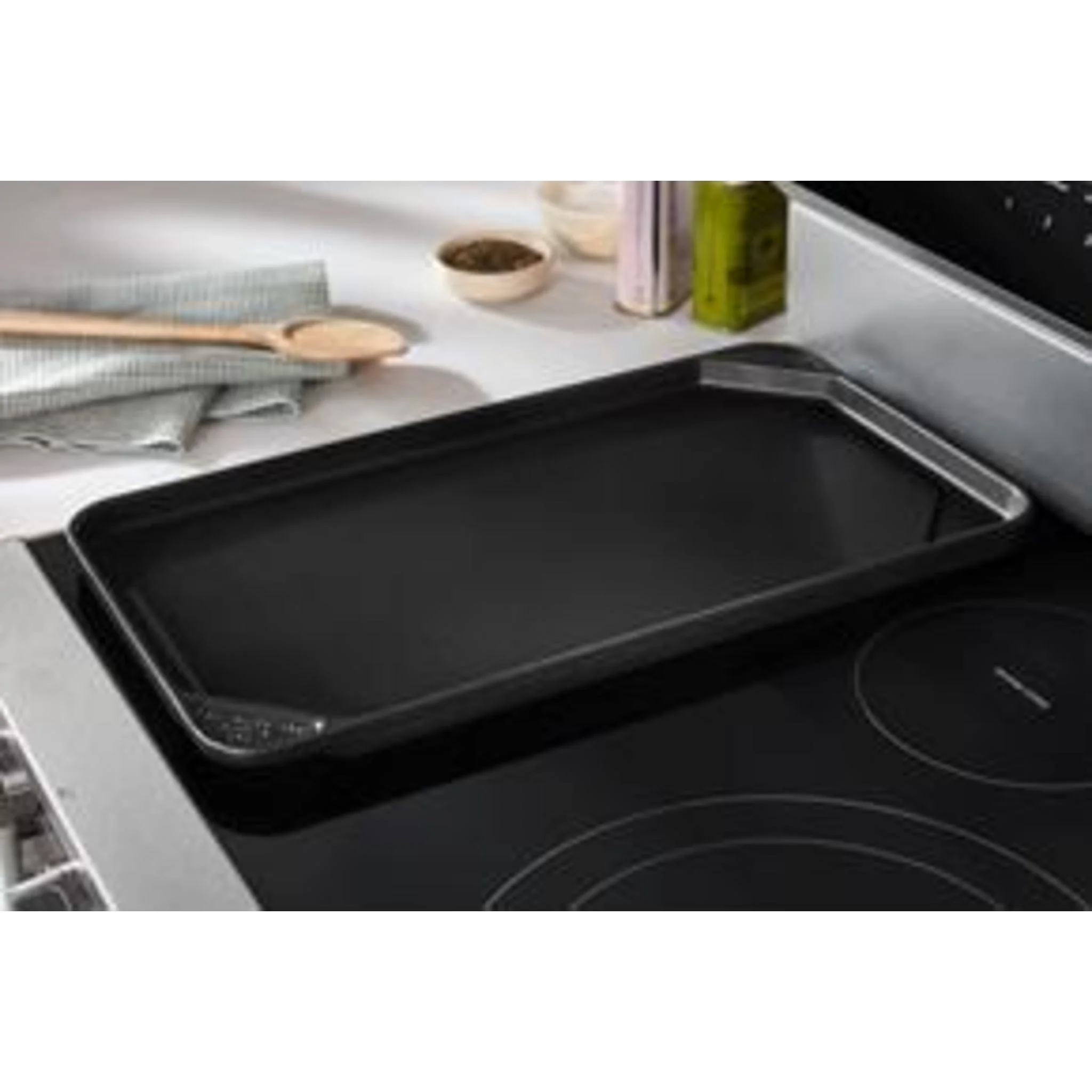 Whirlpool 30-inch Gas Range with Air Cooking Technology -White (WSGS5030SW) - Image 4