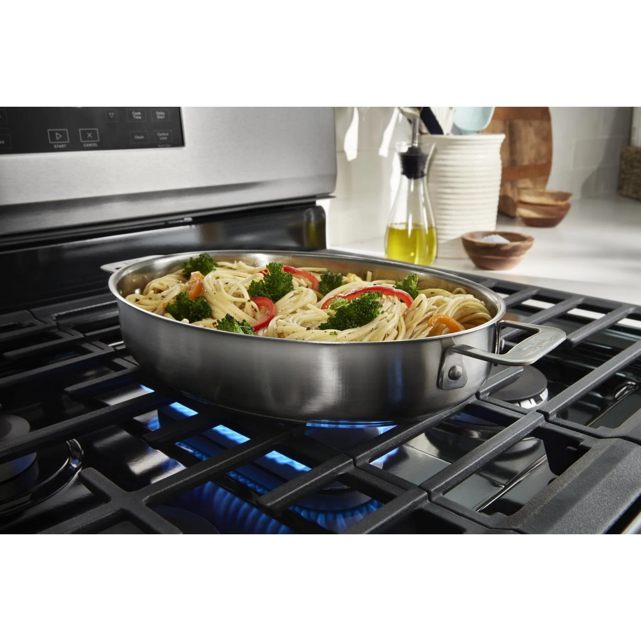 Whirlpool 30-inch Gas Range with Air Cooking Technology and Steam Clean - Fingerprint Resistant Stainless Steel (WFGS4530SZ) - Image 5