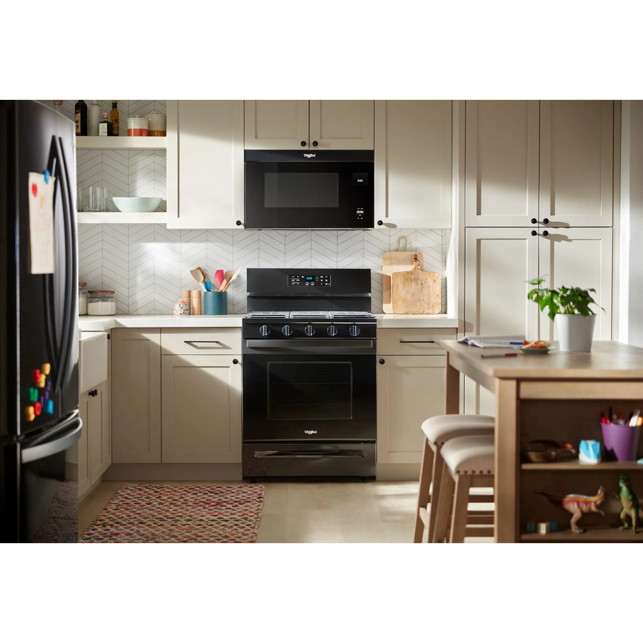 Whirlpool 30-inch Gas Range with Air Fry and Air Baking, Self Cleaning, Rapid Preheat 5.0 CuFt Capacity -Black (WFGS5030RB) - Image 15