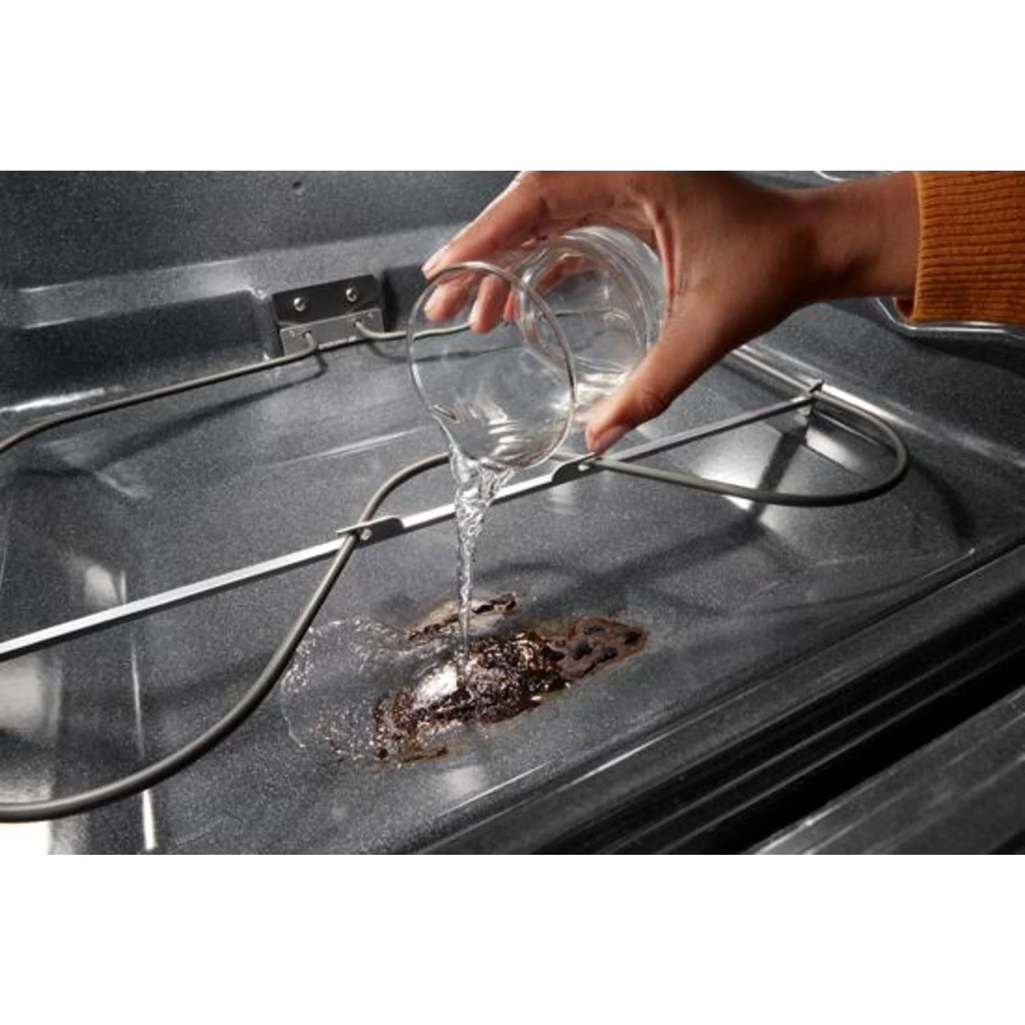 Whirlpool 30-inch Electric Range with Steam Clean -Fingerprint Resistant Stainless Steel (YWFES3330RZ) - Image 2