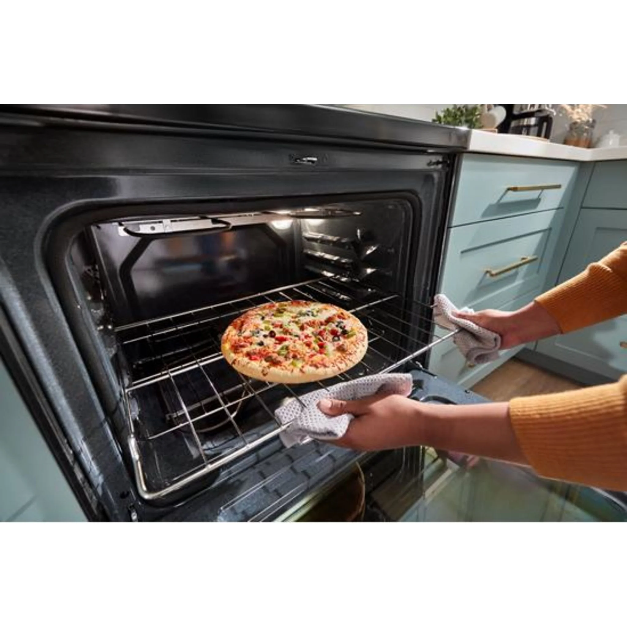 Whirlpool 30-inch Electric Range with Steam Clean -White (YWFES3330RW) - Image 14