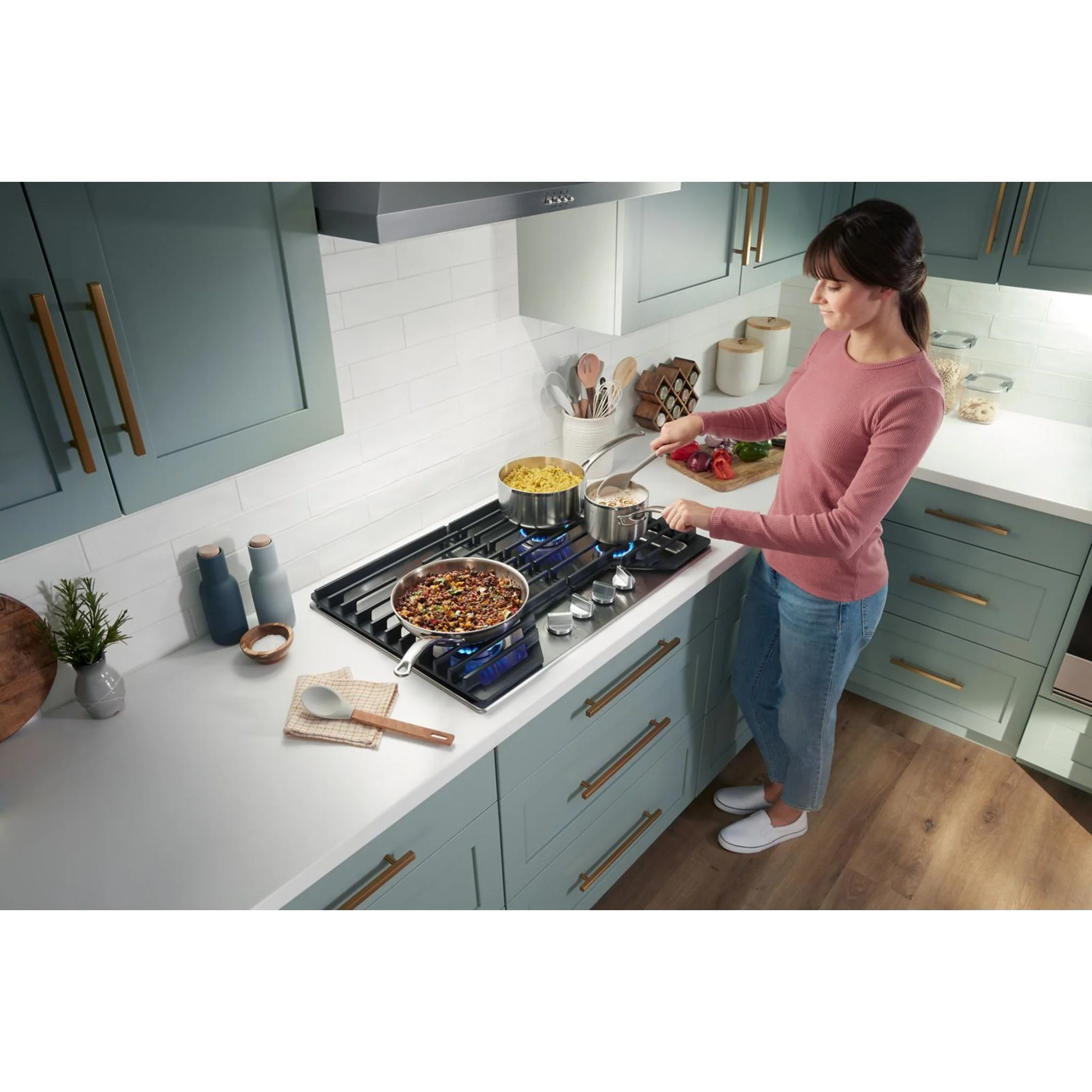 Whirlpool 36-inch Gas Cooktop with Fifth Burner -Stainless Steel (WCGK7036PS) - Image 8