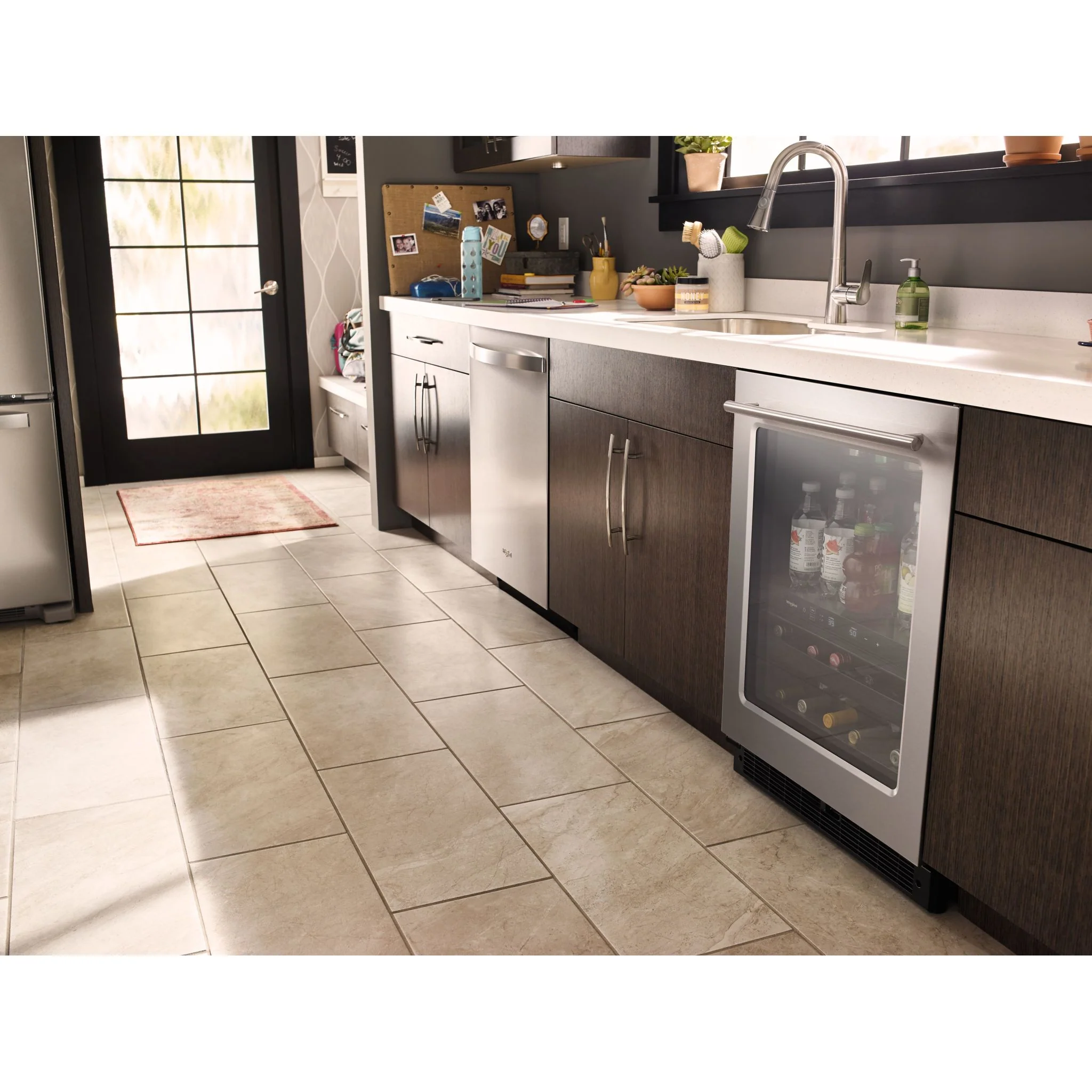 Whirlpool 24-inch Wide Undercounter Beverage Center with Towel Bar Handle- 5.2 cu. ft. -Stainless Steel (WUB35X24HZ) - Image 10