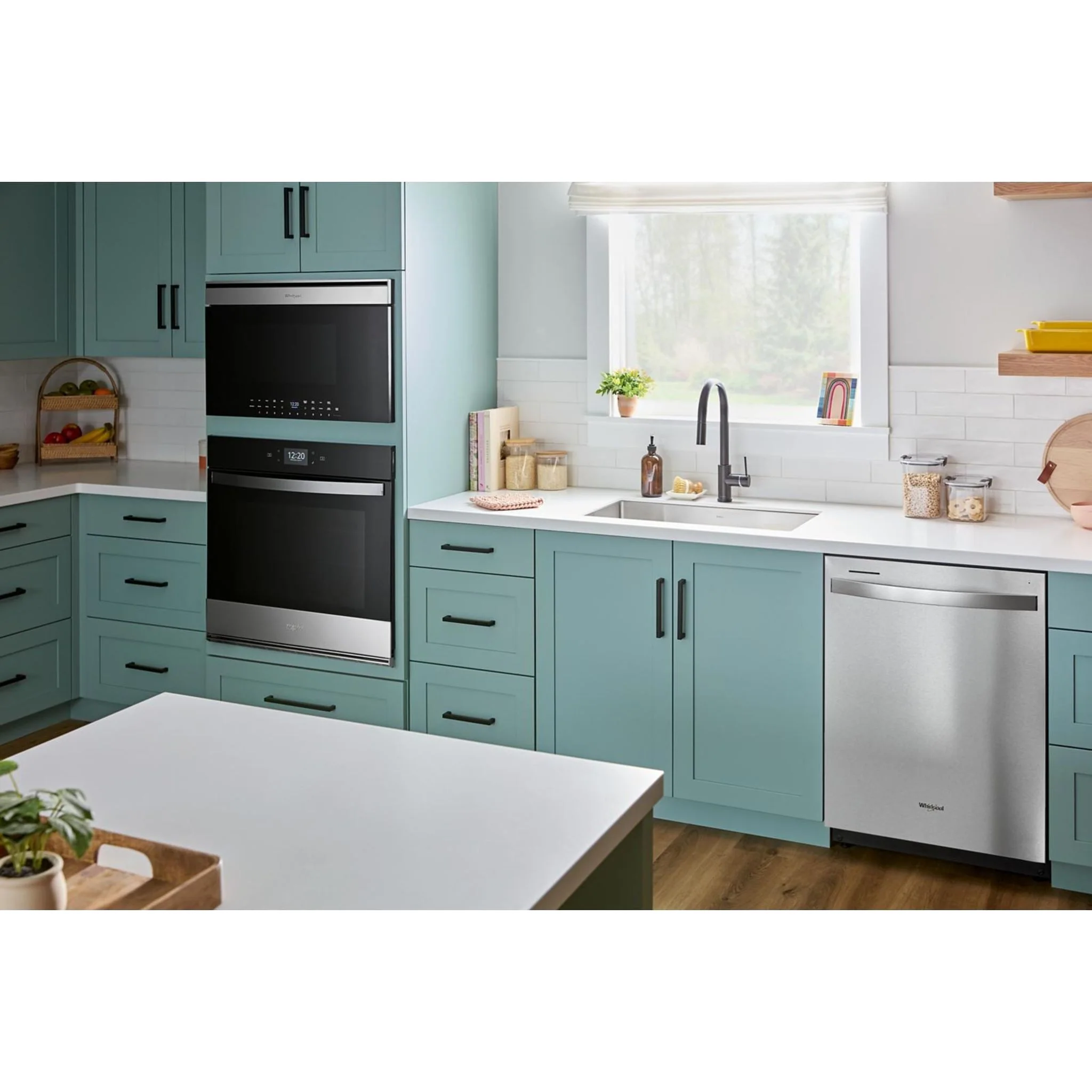 Whirlpool 1.1 cu. ft. Built-In Smart Multifunctional Microwave Oven with Air Fry - 900 watts -Fingerprint Resistant Stainless Steel (YWMBT7030SZ) - Image 3
