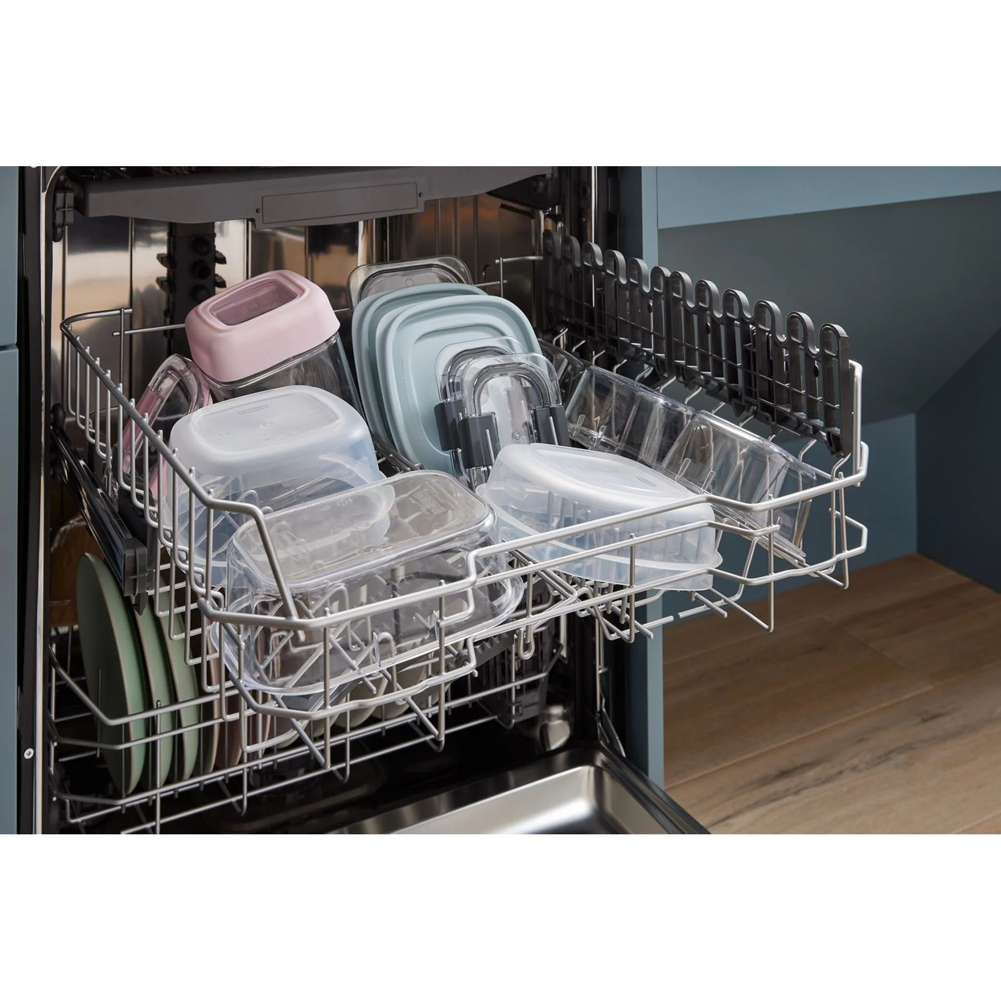 Whirlpool 44 dBA Dishwasher Flush with Cabinets with 3rd Rack -Black (WDT550SAPB) - Image 6