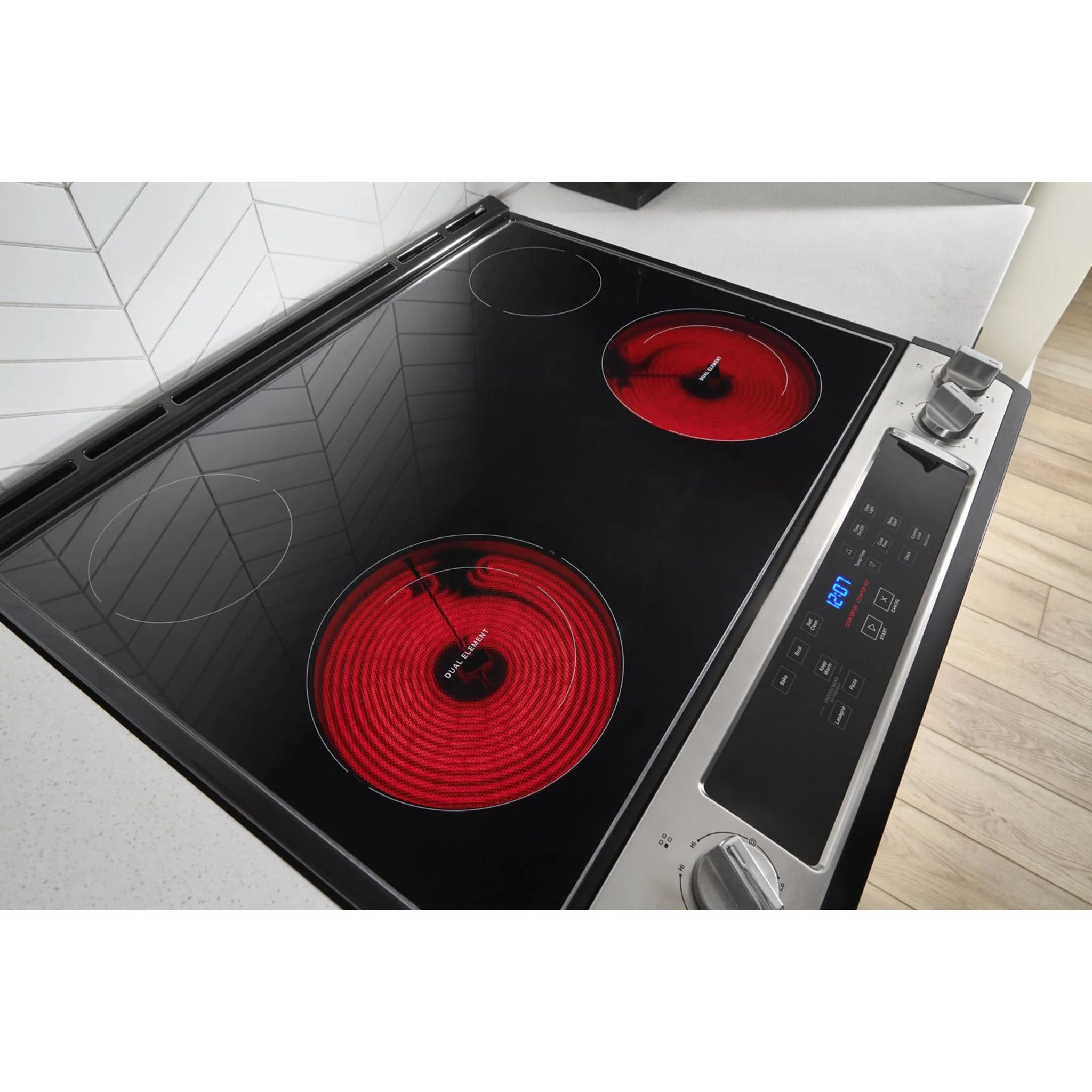 Whirlpool 4.8 Cu. Ft. Electric Range with Frozen BakeTechnology -Black (YWEE515S0LB) - Image 25