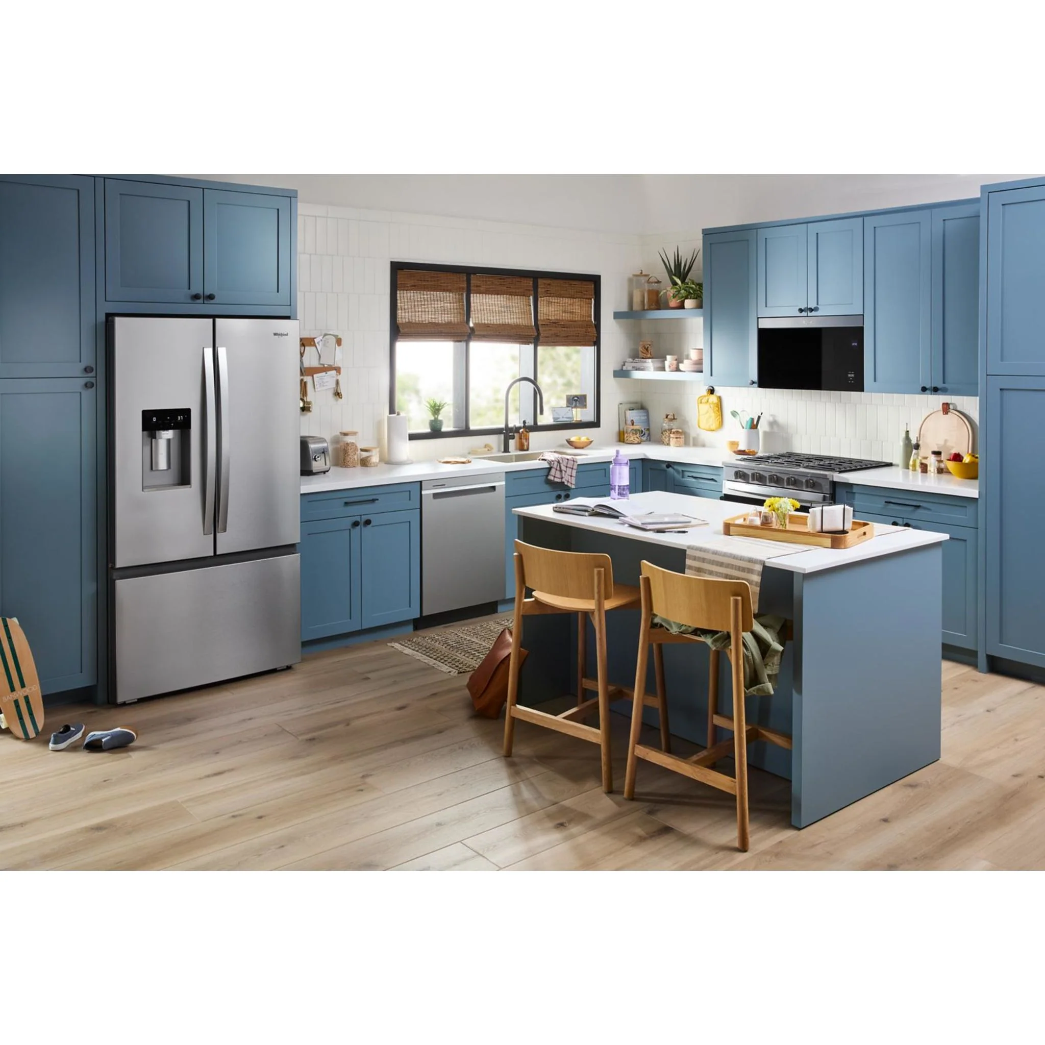 Whirlpool 36-inch Wide True Counter Depth 3-Door French Door Refrigerator - 23.4 cu. ft. (WRFC7036RZ) - Fingerprint-Resistant Stainless Finish - Image 11