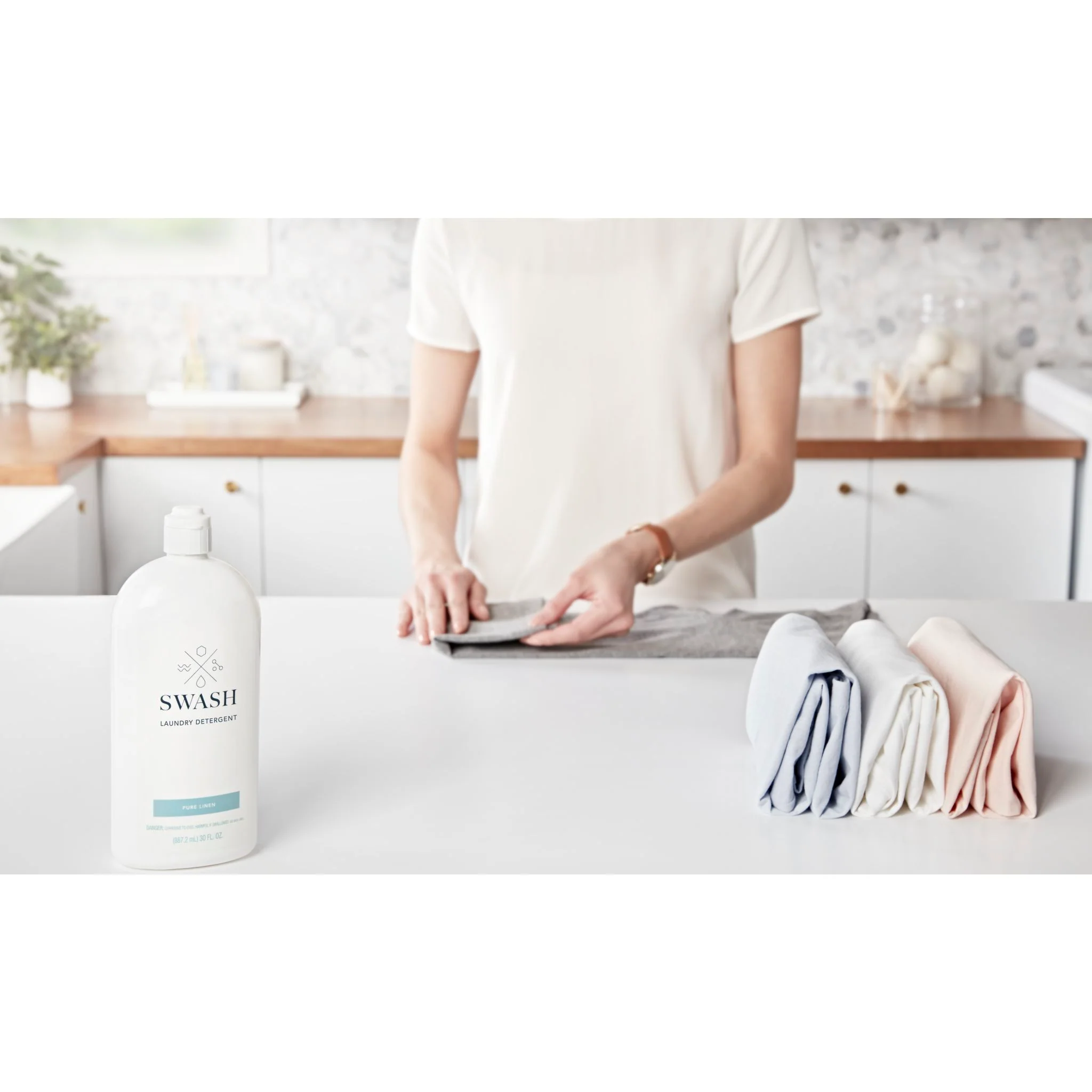 Whirlpool Swash Smells Like Clean Laundry HE Ultra-Concentrated Liquid Laundry Detergent -  (SWHLDLFL2B) - Image 12