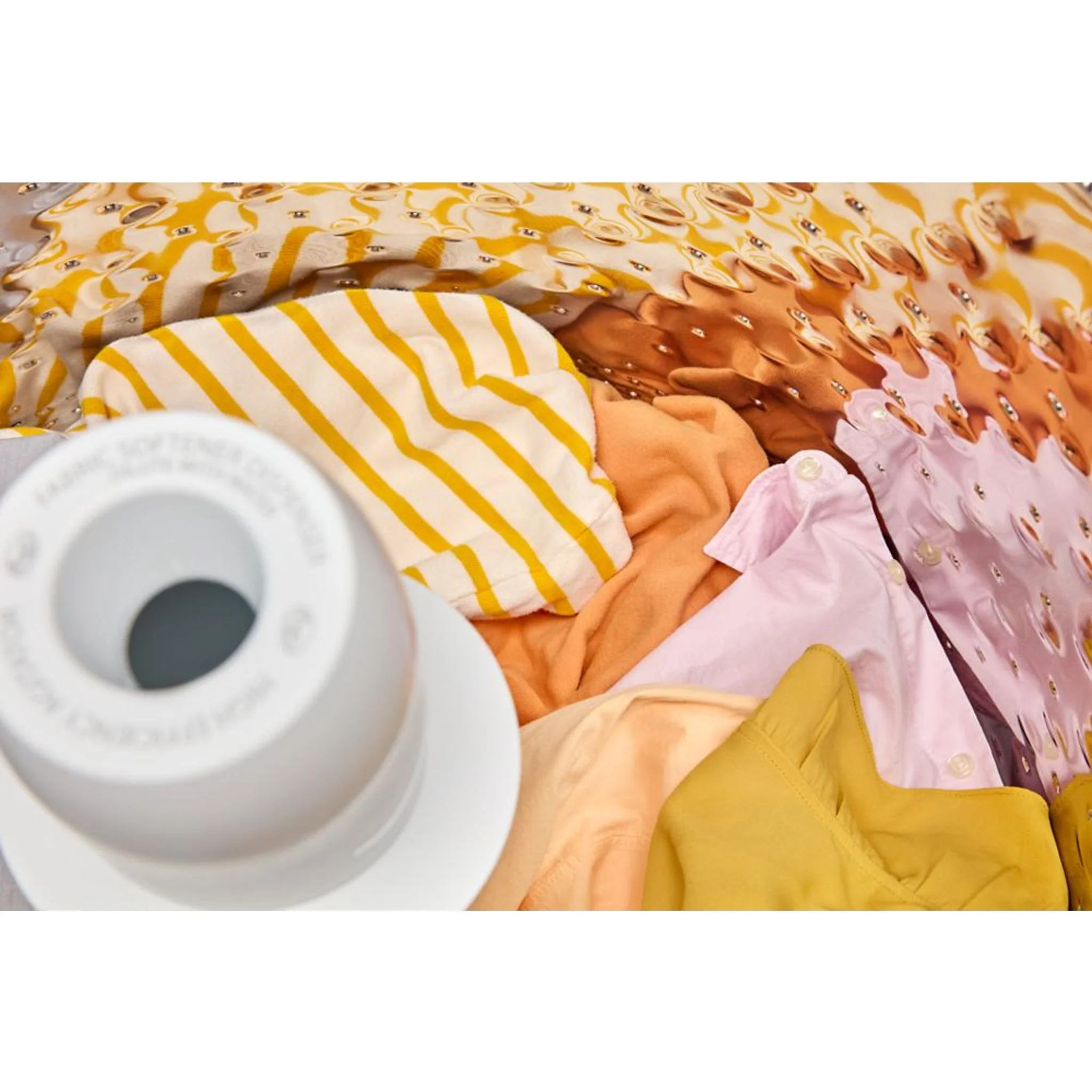 Whirlpool 5.3 Cu. Ft. IEC Top Load Impeller Washer with Built-in Faucet -White (WTW5020SW) - Image 3