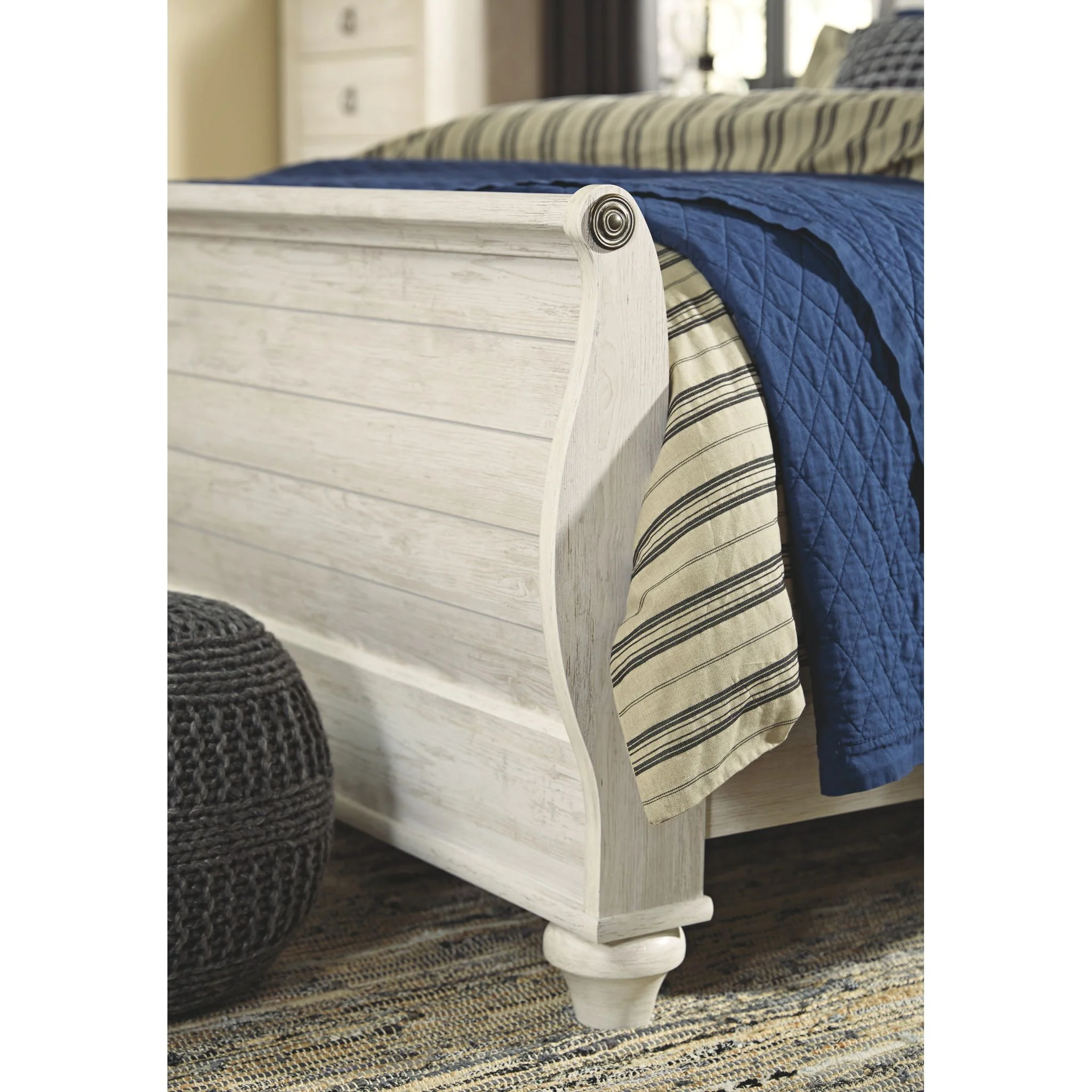 Willowton Sleigh Bed - Whitewash - Image 8