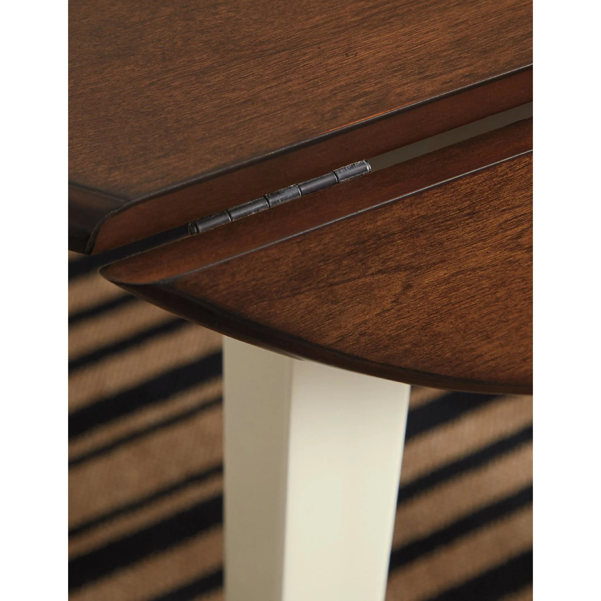Woodanville Dining Set - Image 15